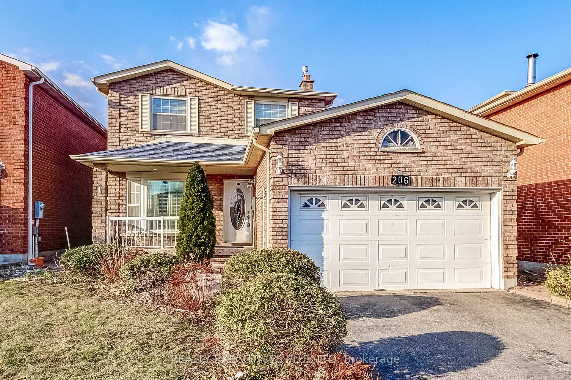 Photo 2 of 206 Vodden Street W, Brampton, Brampton West — HOMEH