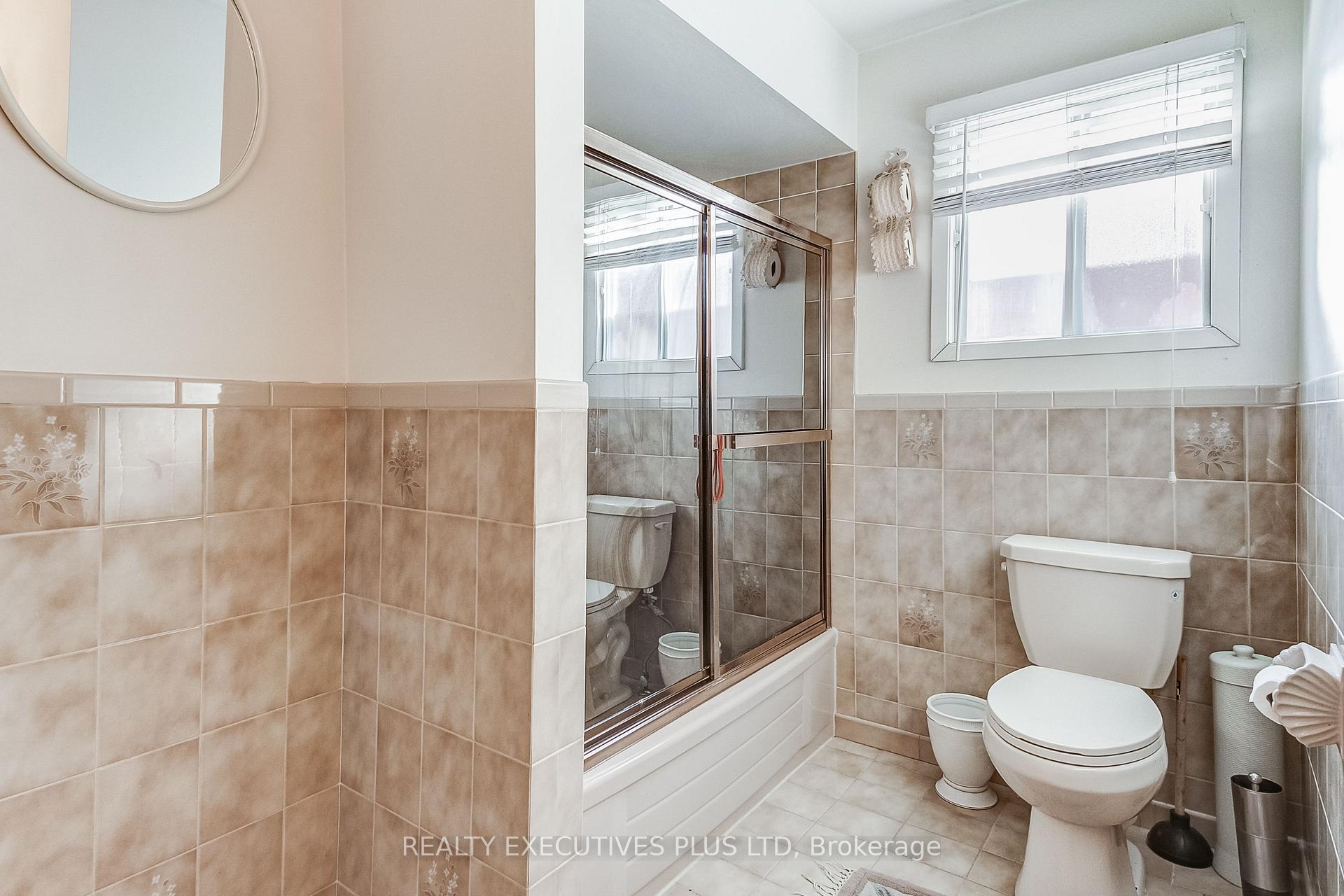 Photo 33 of 206 Vodden Street W, Brampton, Brampton West — HOMEH