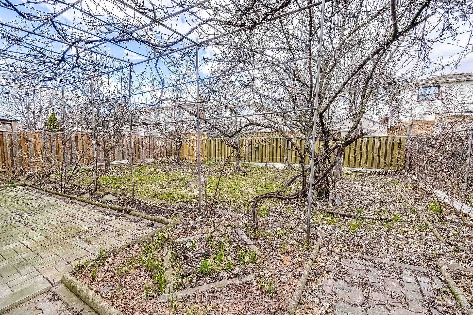 Photo 46 of 206 Vodden Street W, Brampton, Brampton West — HOMEH