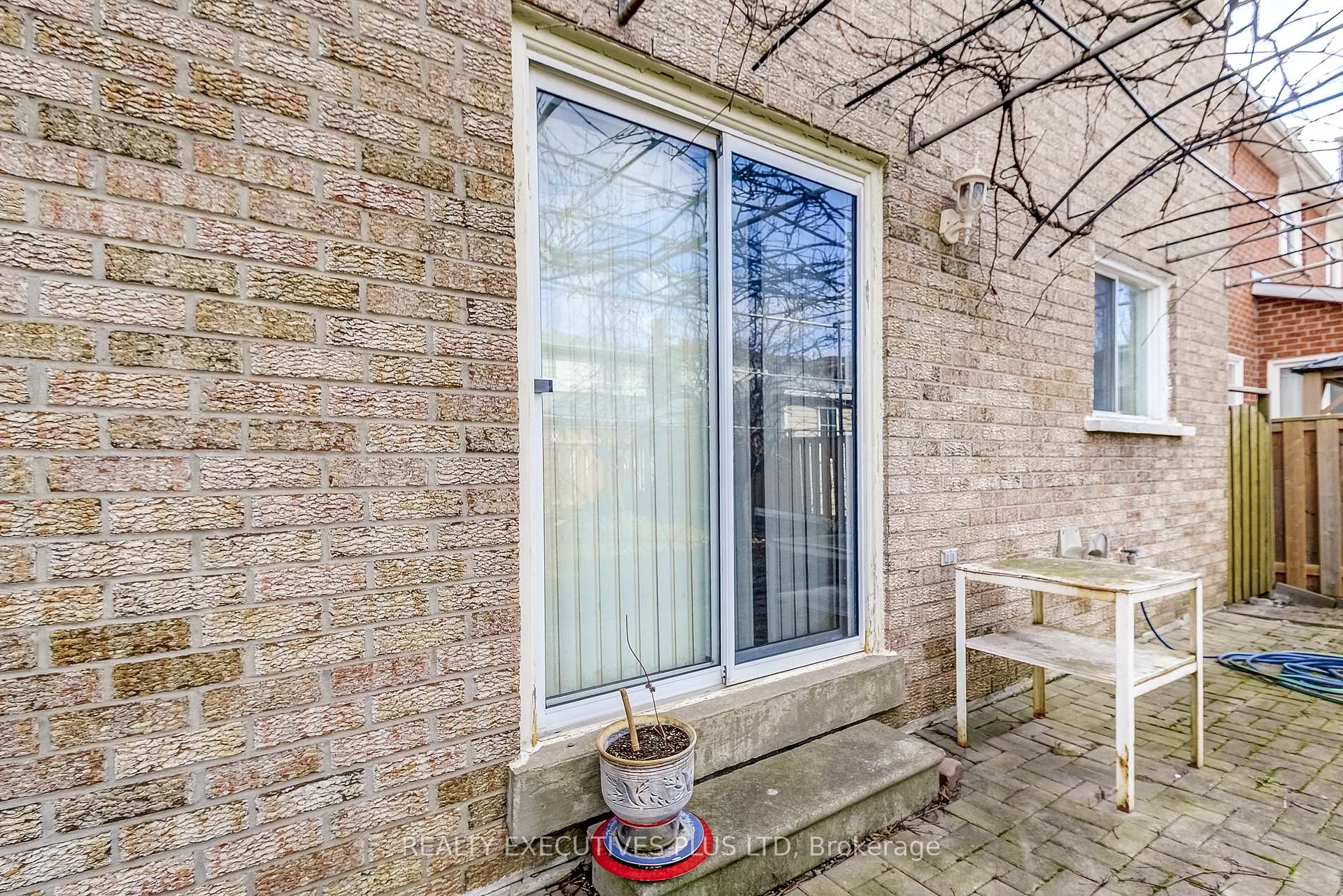 Photo 31 of 206 Vodden Street W, Brampton, Brampton West — HOMEH