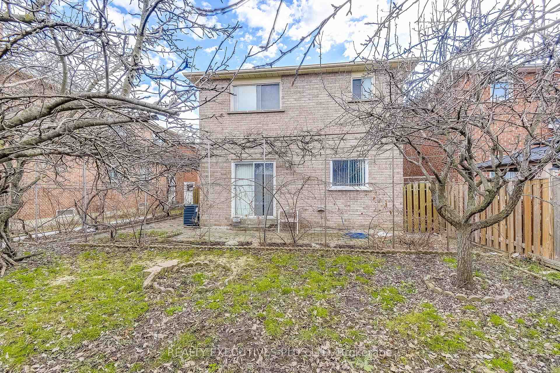 Photo 37 of 206 Vodden Street W, Brampton, Brampton West — HOMEH