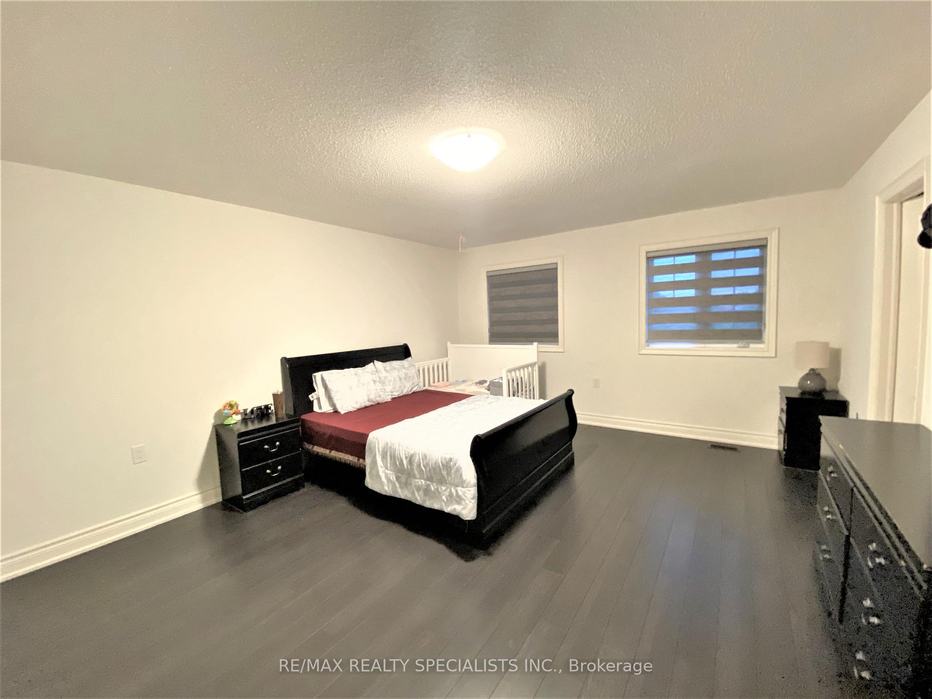 Photo 8 of Unit Upper Level, 56 Deer Ridge Trail, Caledon, Rural Caledon — HOMEH