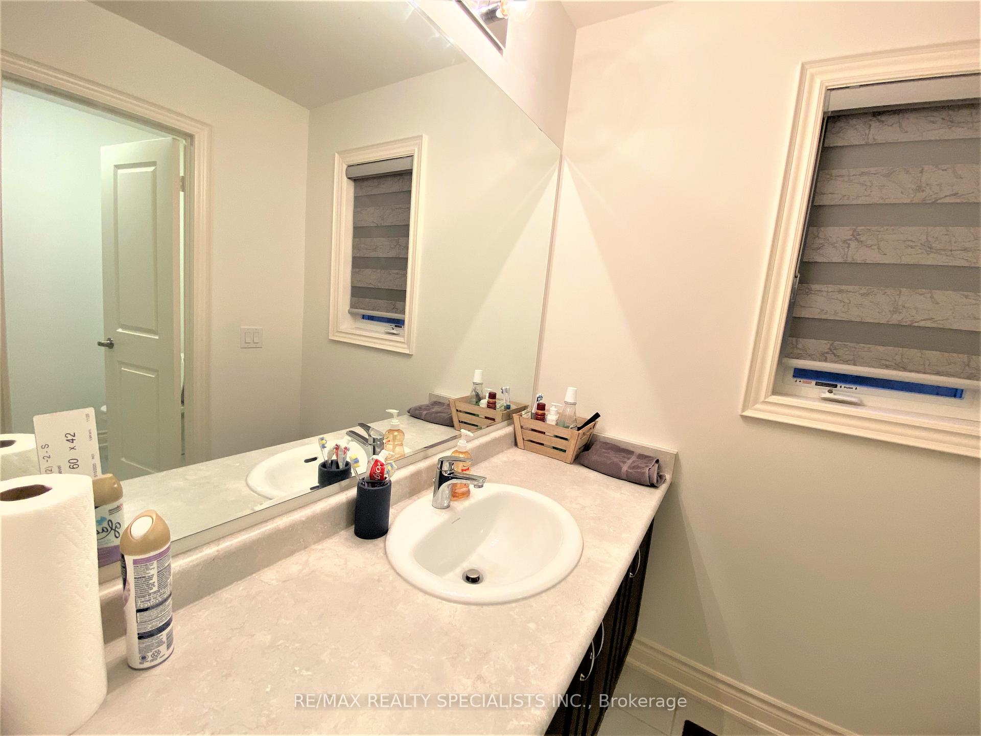 Photo 15 of Unit Upper Level, 56 Deer Ridge Trail, Caledon, Rural Caledon — HOMEH