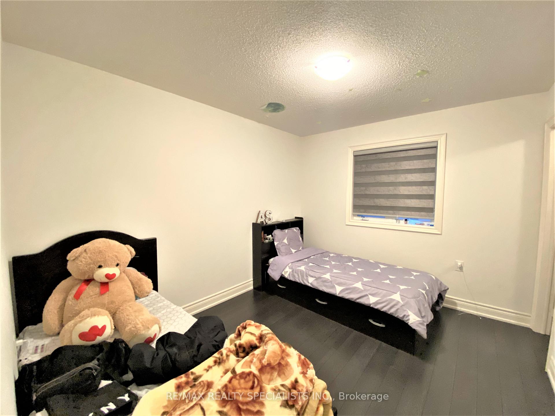 Photo 14 of Unit Upper Level, 56 Deer Ridge Trail, Caledon, Rural Caledon — HOMEH