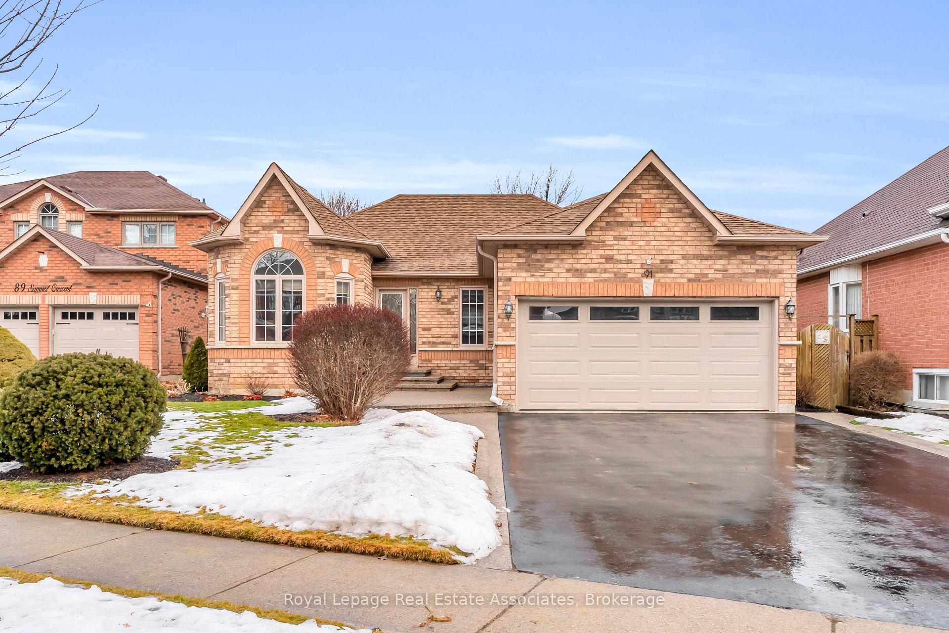 Photo 1 of 91 Samuel Crescent, Halton Hills, Georgetown — HOMEH
