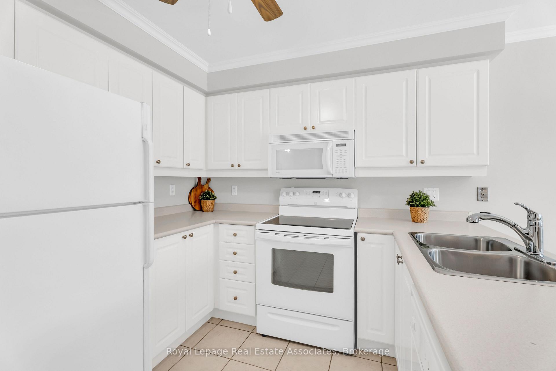 Photo 29 of 91 Samuel Crescent, Halton Hills, Georgetown — HOMEH