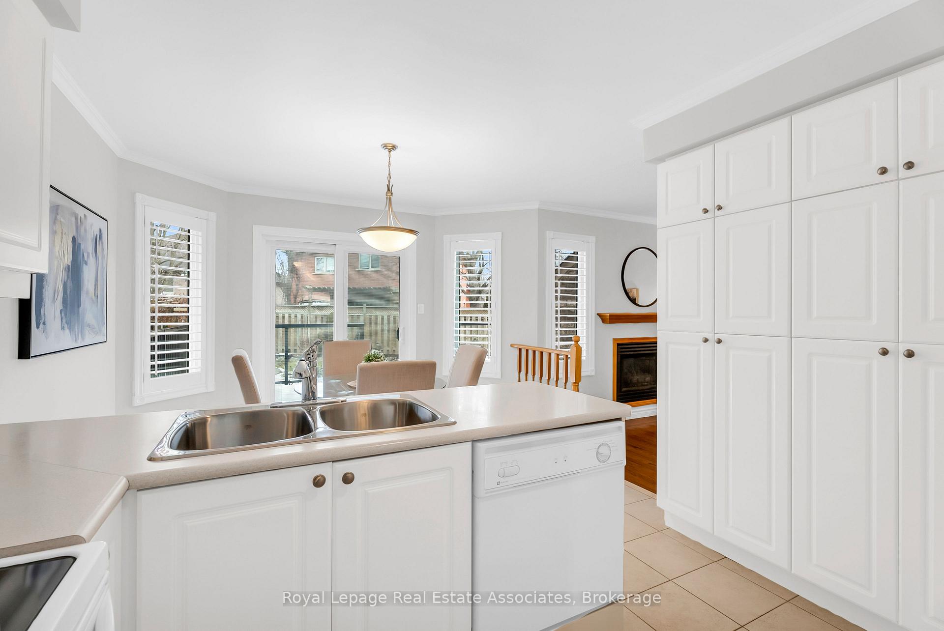 Photo 38 of 91 Samuel Crescent, Halton Hills, Georgetown — HOMEH