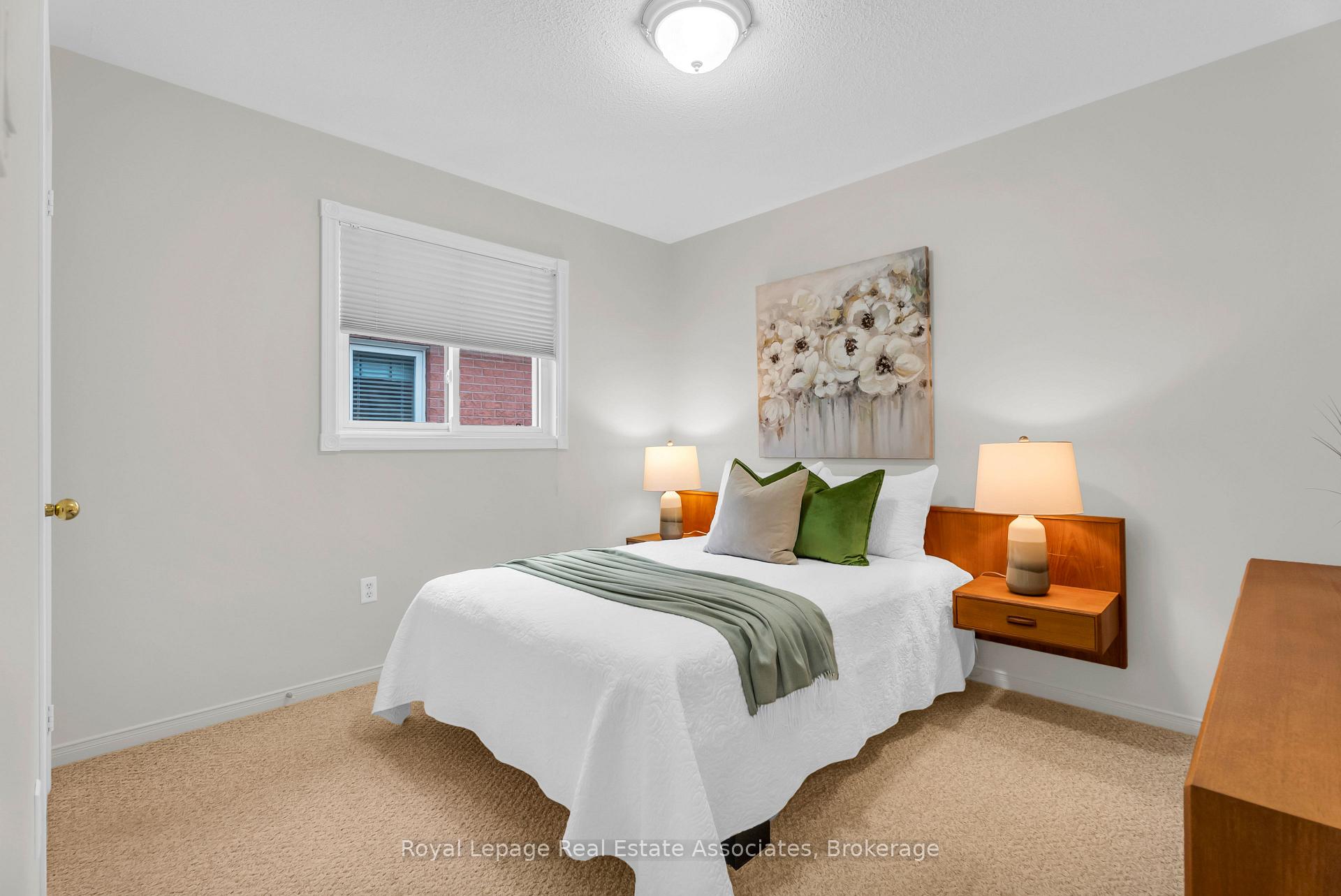 Photo 15 of 91 Samuel Crescent, Halton Hills, Georgetown — HOMEH