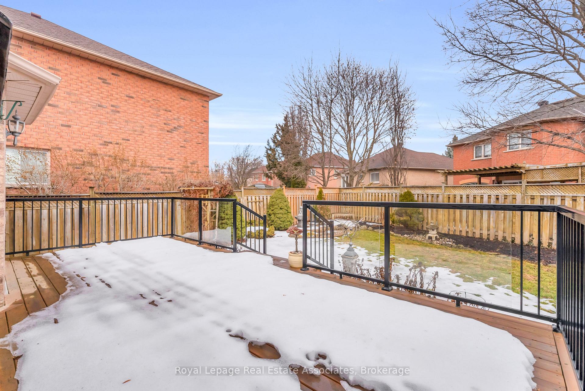 Photo 33 of 91 Samuel Crescent, Halton Hills, Georgetown — HOMEH