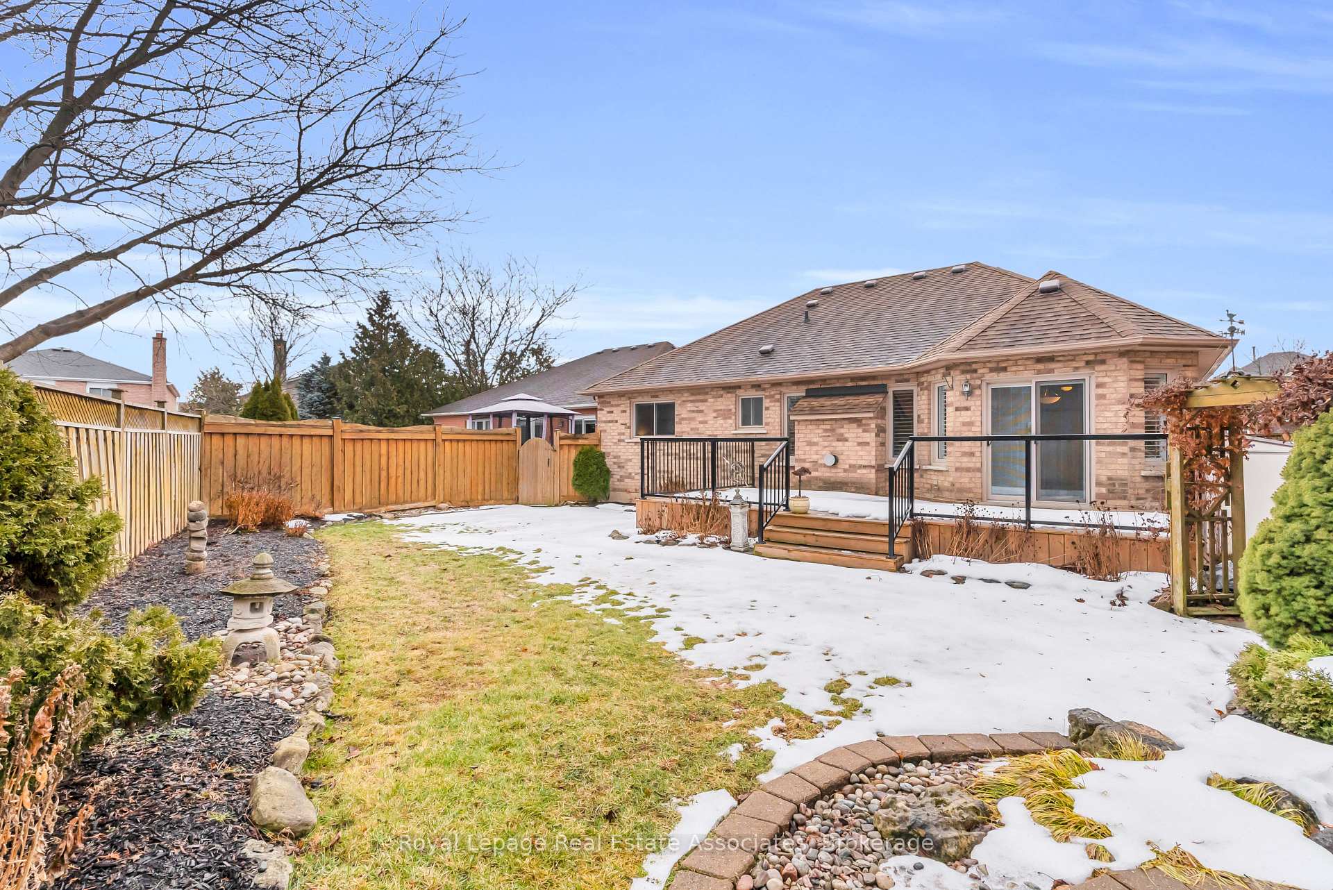 Photo 34 of 91 Samuel Crescent, Halton Hills, Georgetown — HOMEH