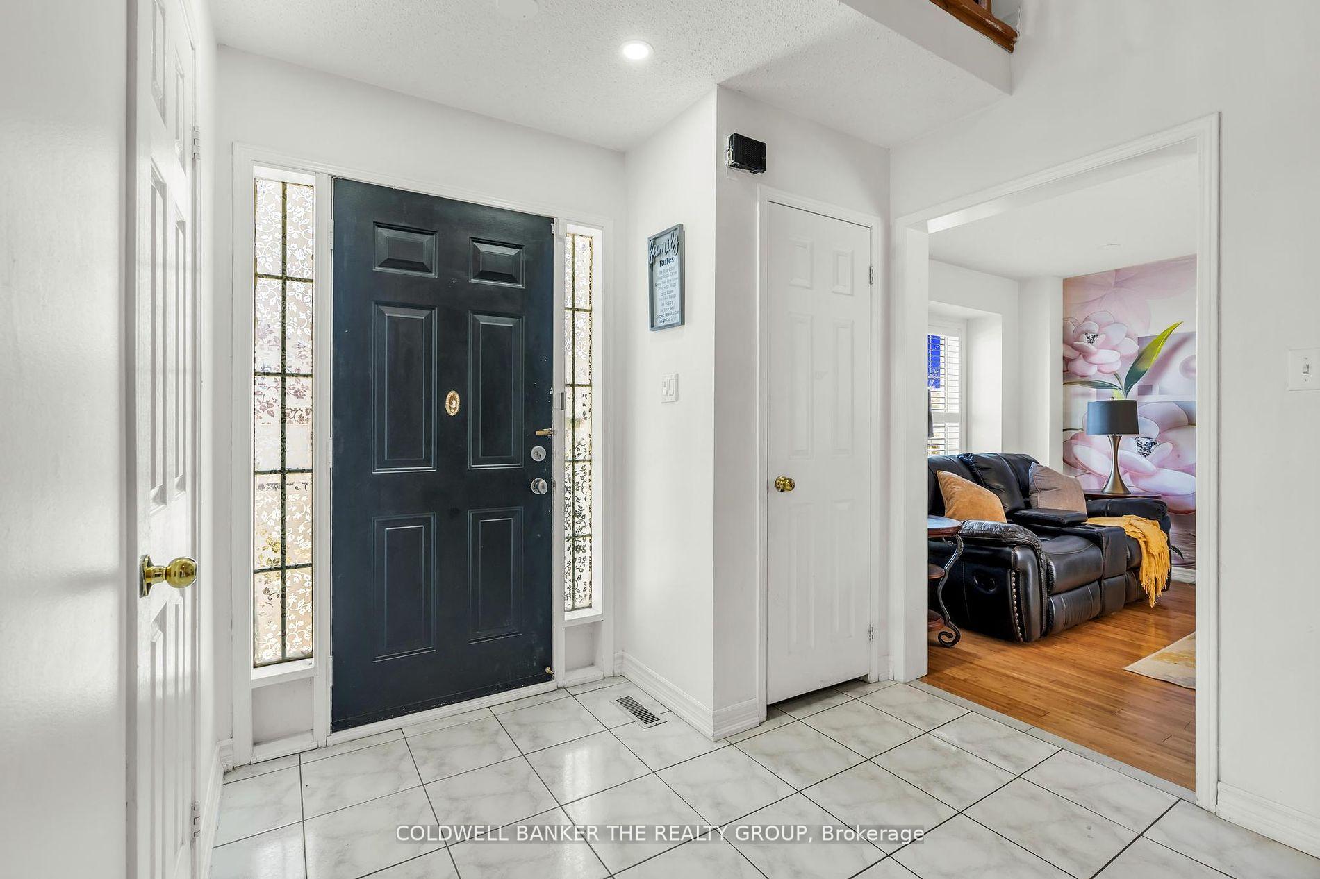 Photo 5 of 10 Colleyville Street, Brampton, Snelgrove — HOMEH