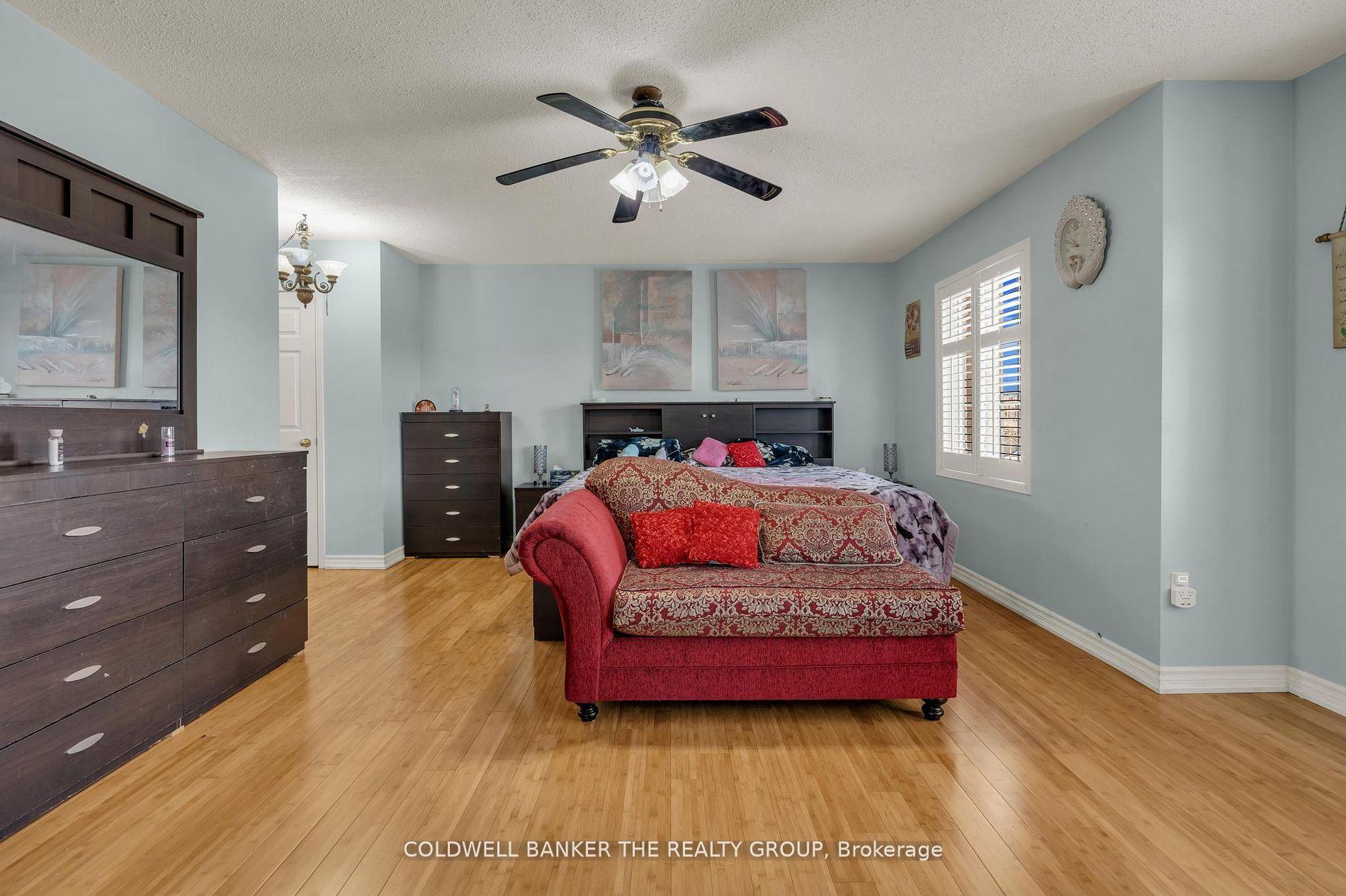 Photo 35 of 10 Colleyville Street, Brampton, Snelgrove — HOMEH