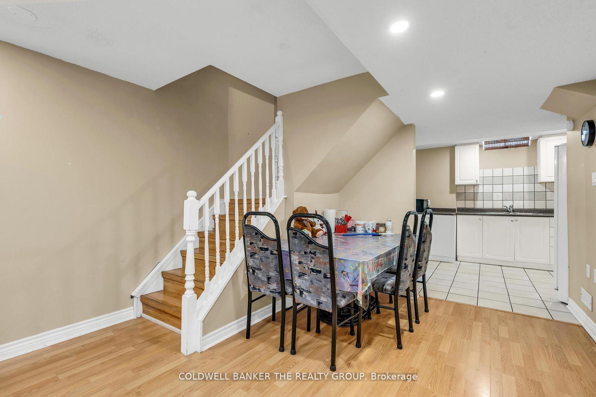 Photo 17 of 10 Colleyville Street, Brampton, Snelgrove — HOMEH