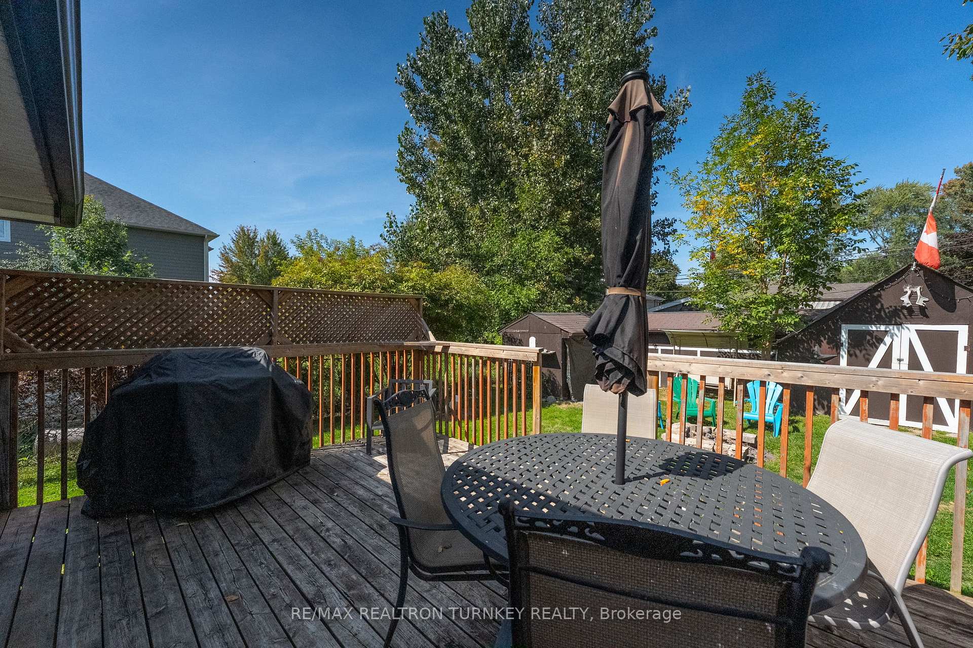 Photo 26 of 137 Cooks Bay Drive, Georgina, Keswick North — HOMEH
