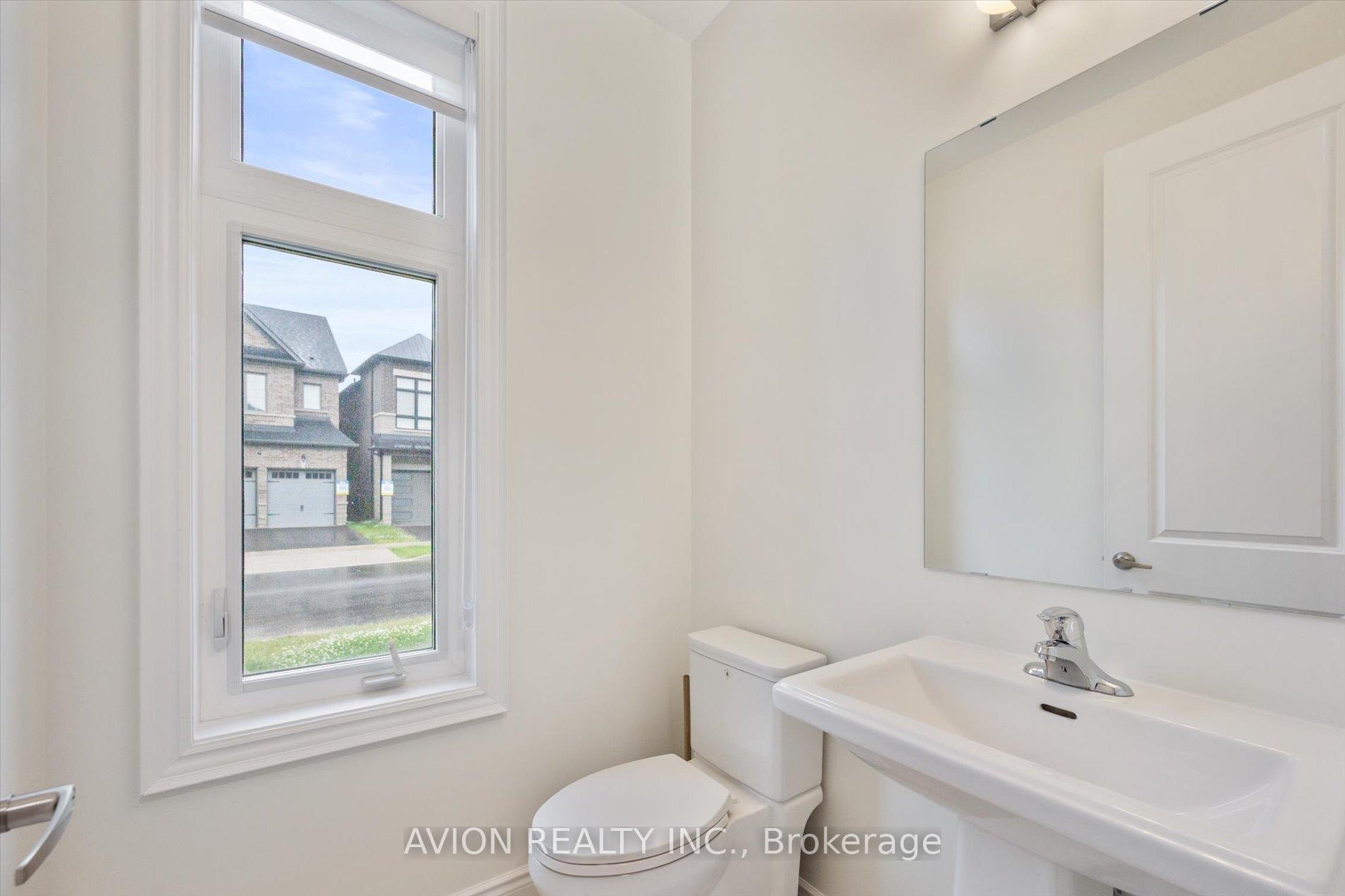 Photo 11 of 2417 Edward Leaver Trail, Oakville, Glen Abbey — HOMEH