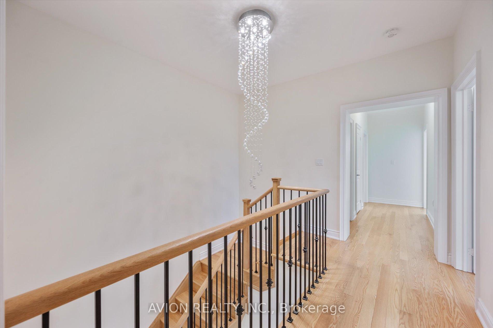 Photo 13 of 2417 Edward Leaver Trail, Oakville, Glen Abbey — HOMEH