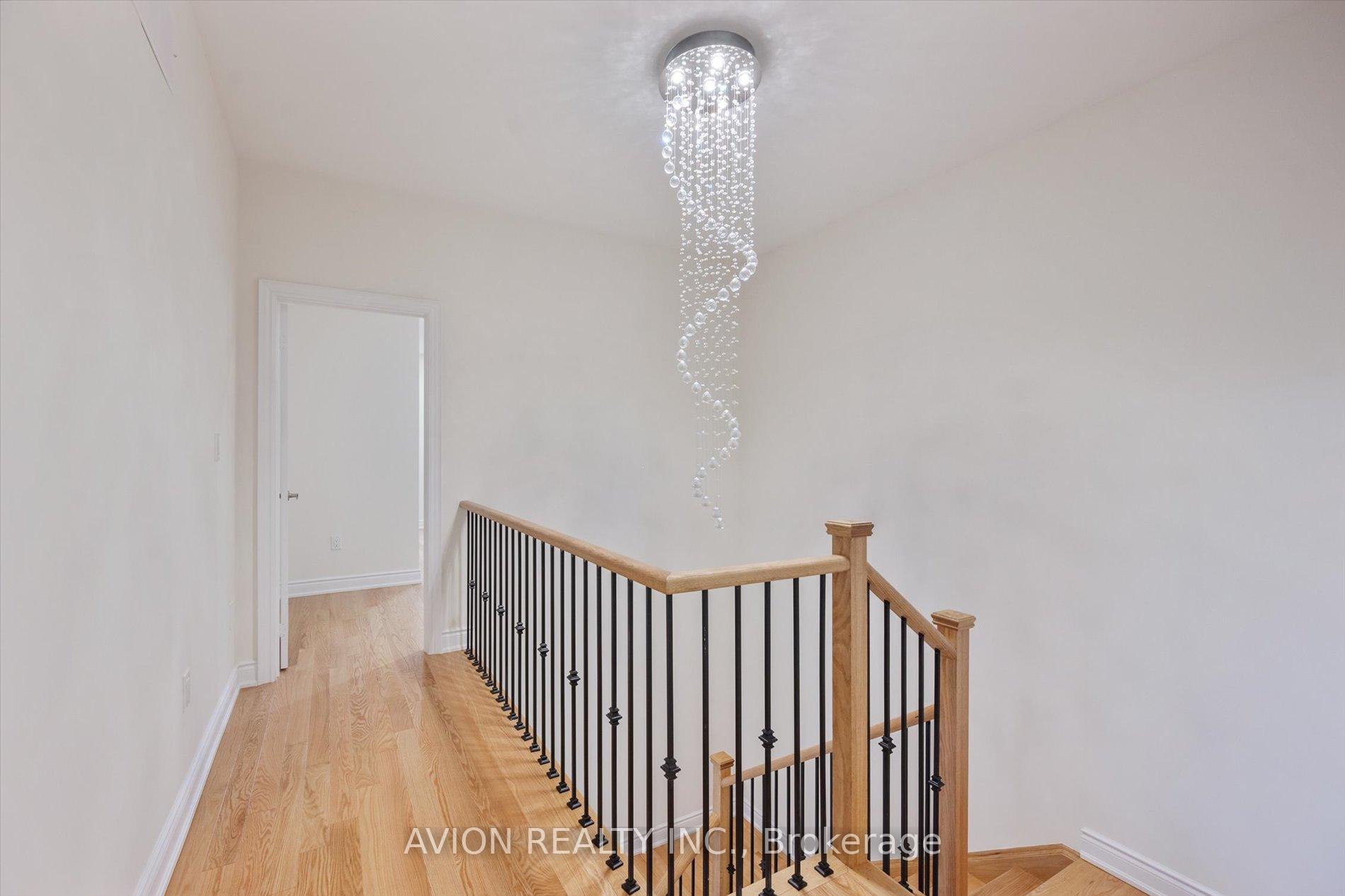 Photo 35 of 2417 Edward Leaver Trail, Oakville, Glen Abbey — HOMEH