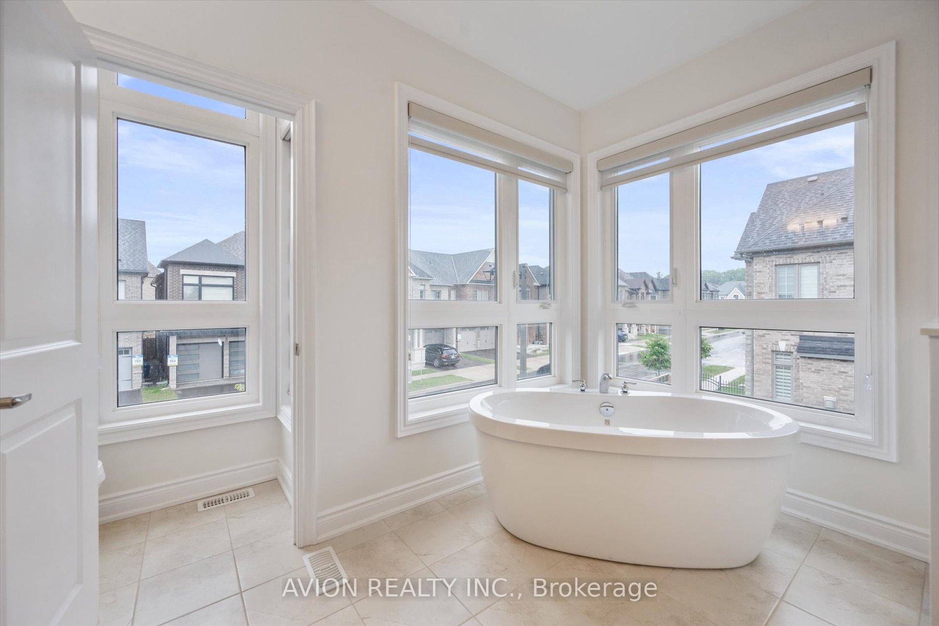 Photo 20 of 2417 Edward Leaver Trail, Oakville, Glen Abbey — HOMEH