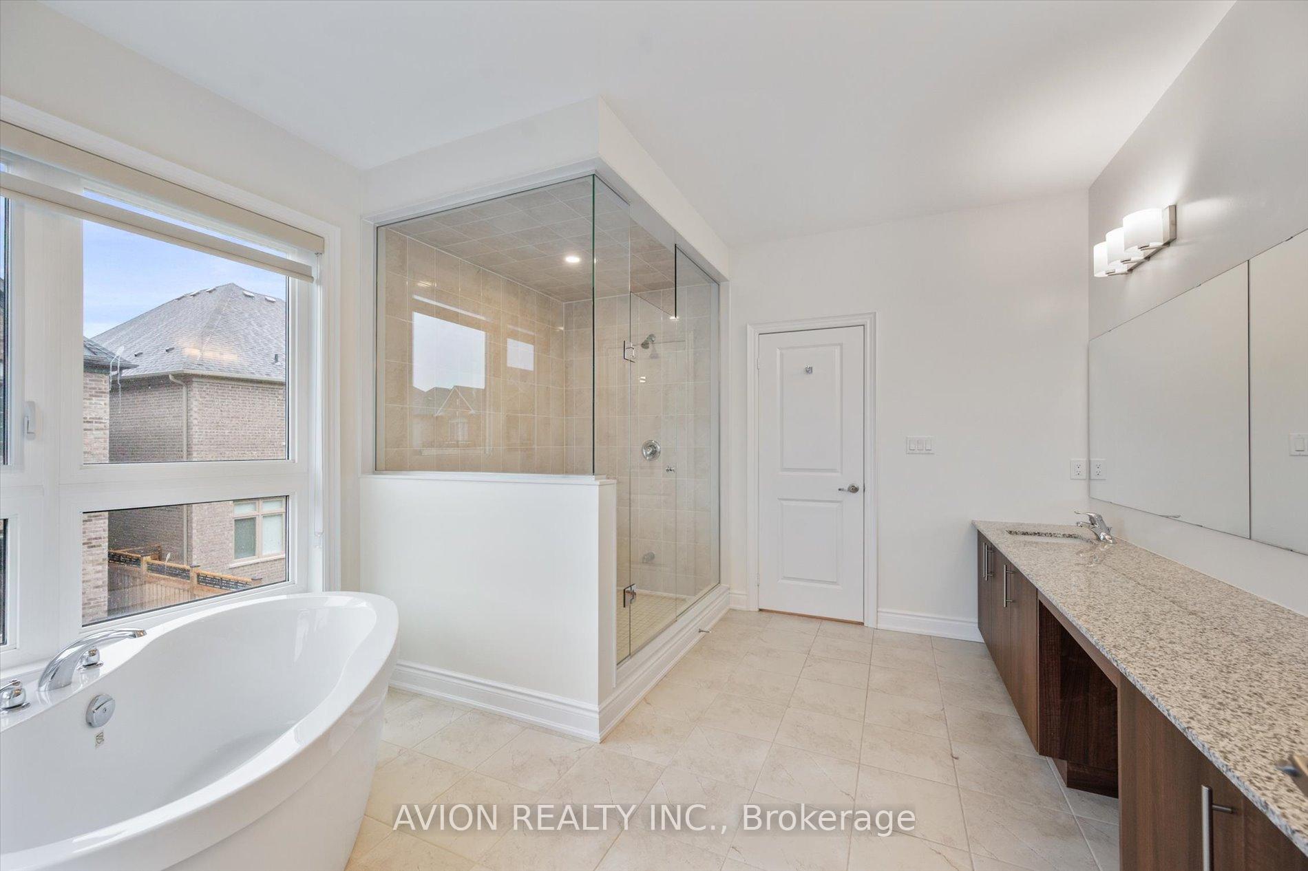 Photo 16 of 2417 Edward Leaver Trail, Oakville, Glen Abbey — HOMEH