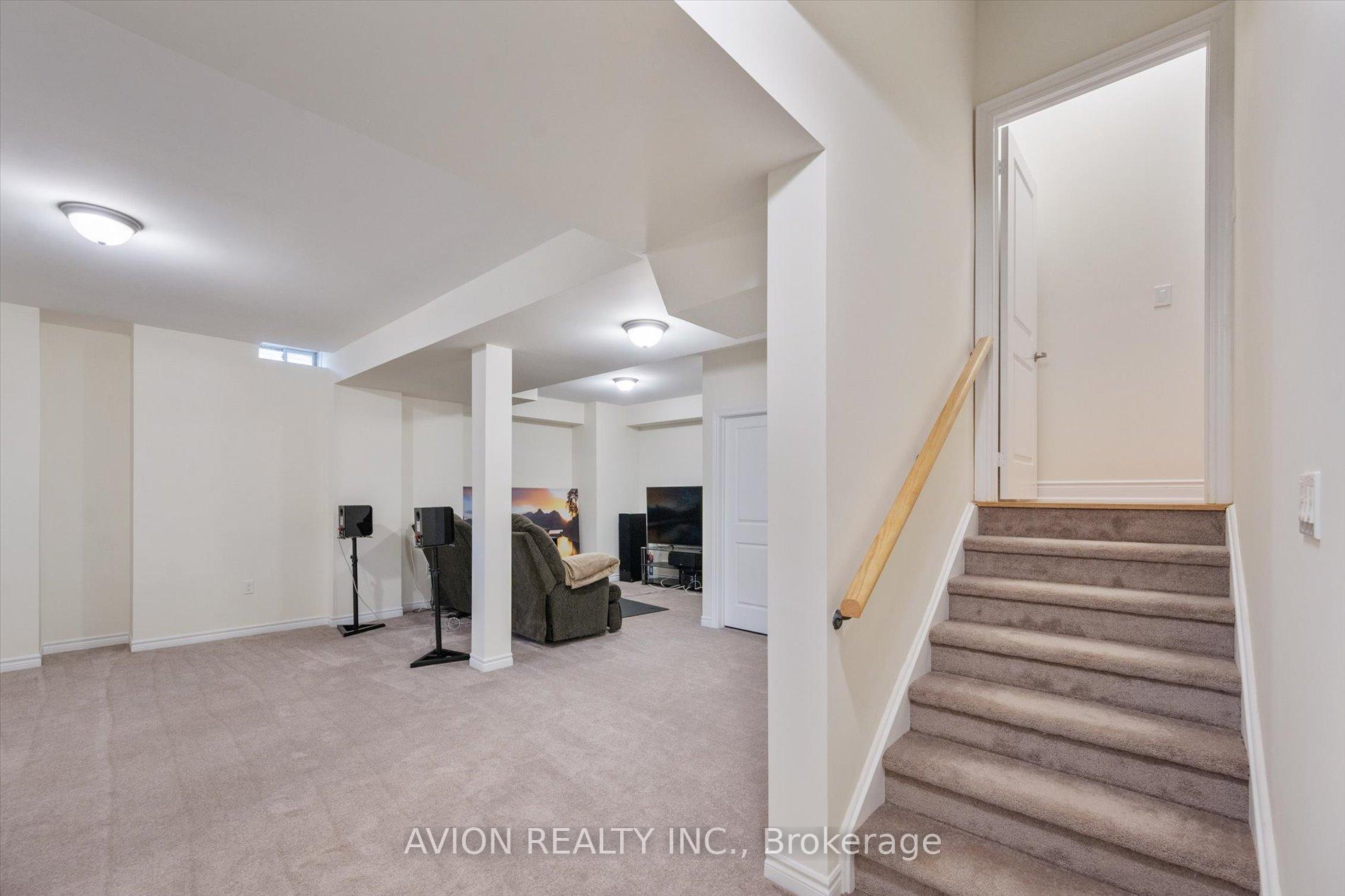 Photo 21 of 2417 Edward Leaver Trail, Oakville, Glen Abbey — HOMEH