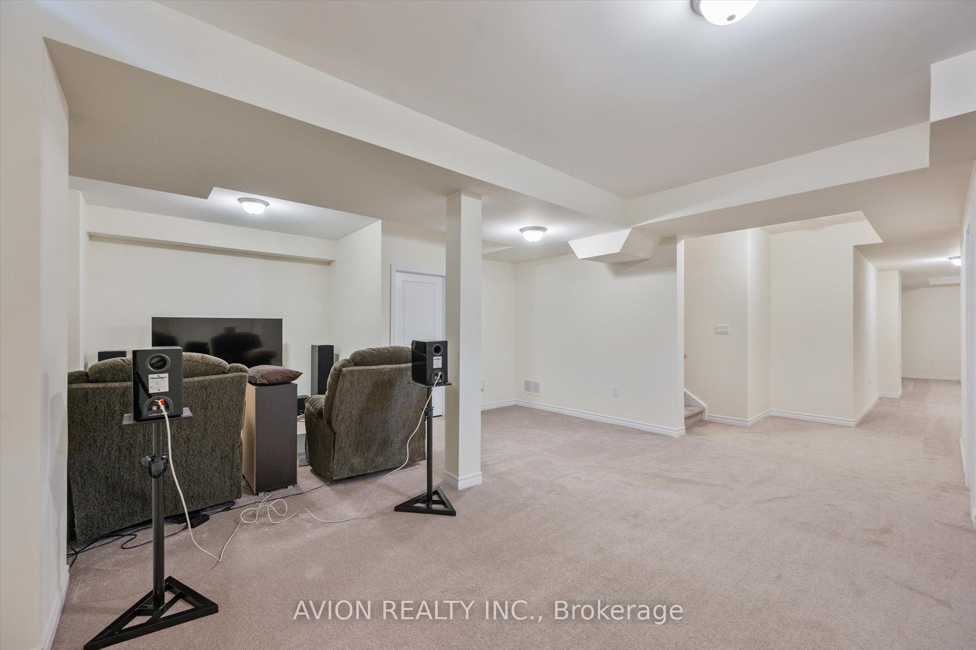 Photo 25 of 2417 Edward Leaver Trail, Oakville, Glen Abbey — HOMEH