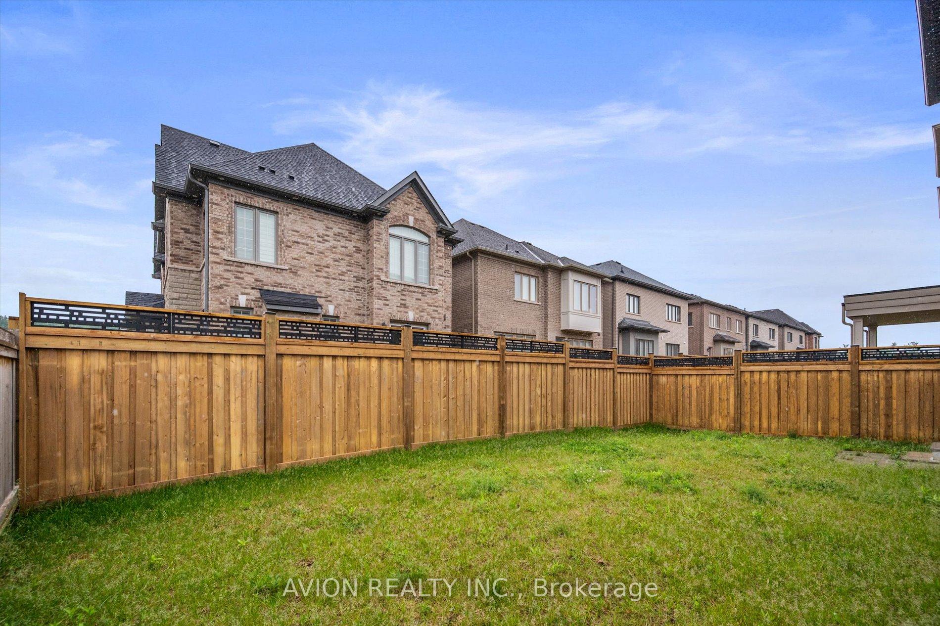 Photo 31 of 2417 Edward Leaver Trail, Oakville, Glen Abbey — HOMEH