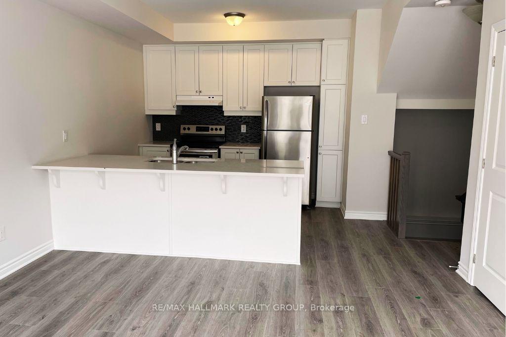 Photo 6 of 822 Kiniw Private, Ottawa, CFB Rockcliffe and Area — HOMEH