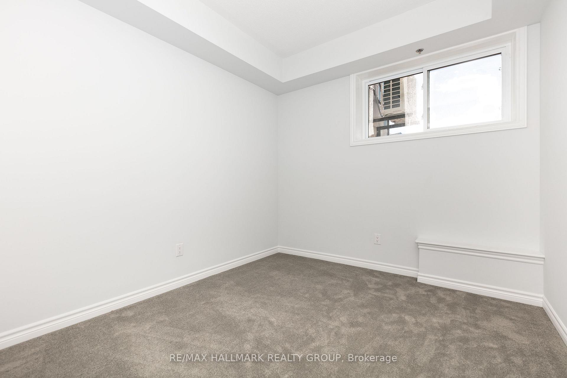 Photo 7 of 822 Kiniw Private, Ottawa, CFB Rockcliffe and Area — HOMEH