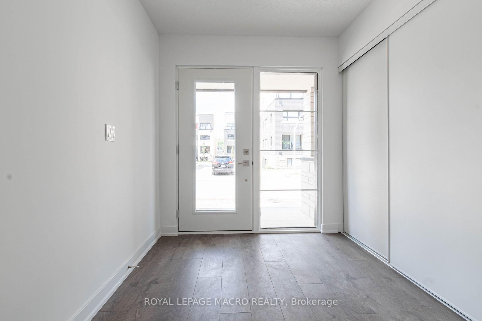 Photo 4 of Unit 7, 1121 Cooke Boulevard, Burlington, LaSalle — HOMEH
