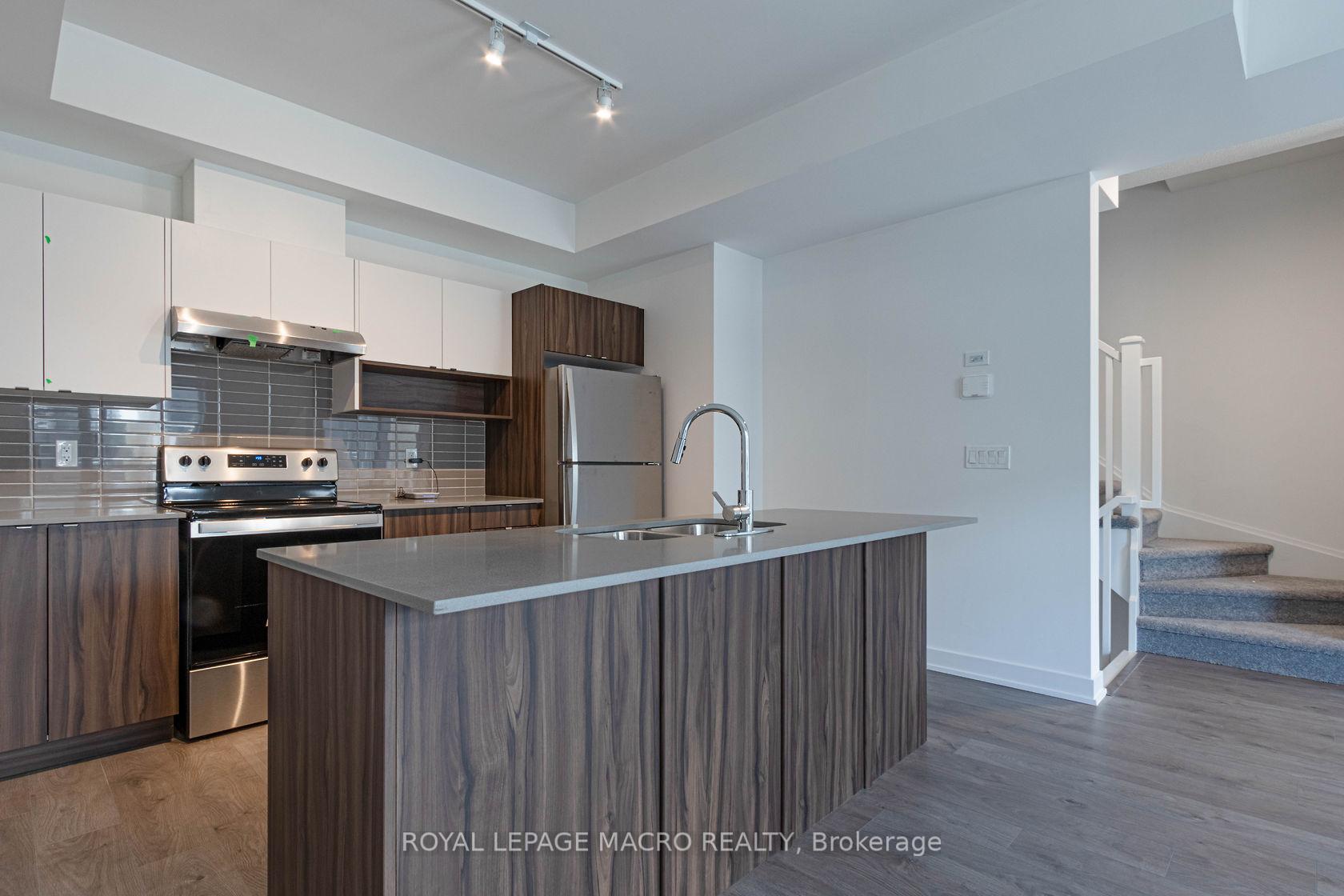 Photo 8 of Unit 7, 1121 Cooke Boulevard, Burlington, LaSalle — HOMEH