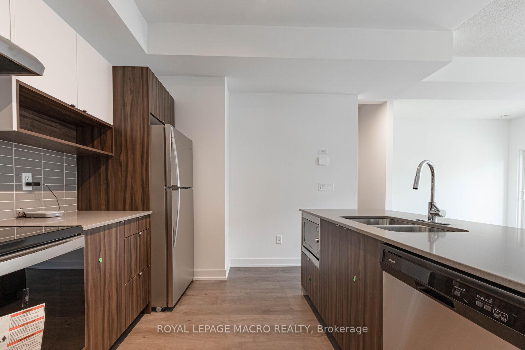 Photo 9 of Unit 7, 1121 Cooke Boulevard, Burlington, LaSalle — HOMEH