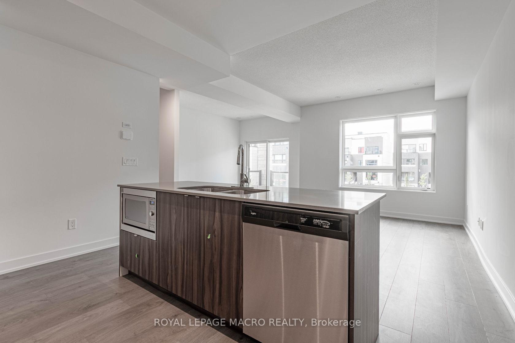 Photo 11 of Unit 7, 1121 Cooke Boulevard, Burlington, LaSalle — HOMEH