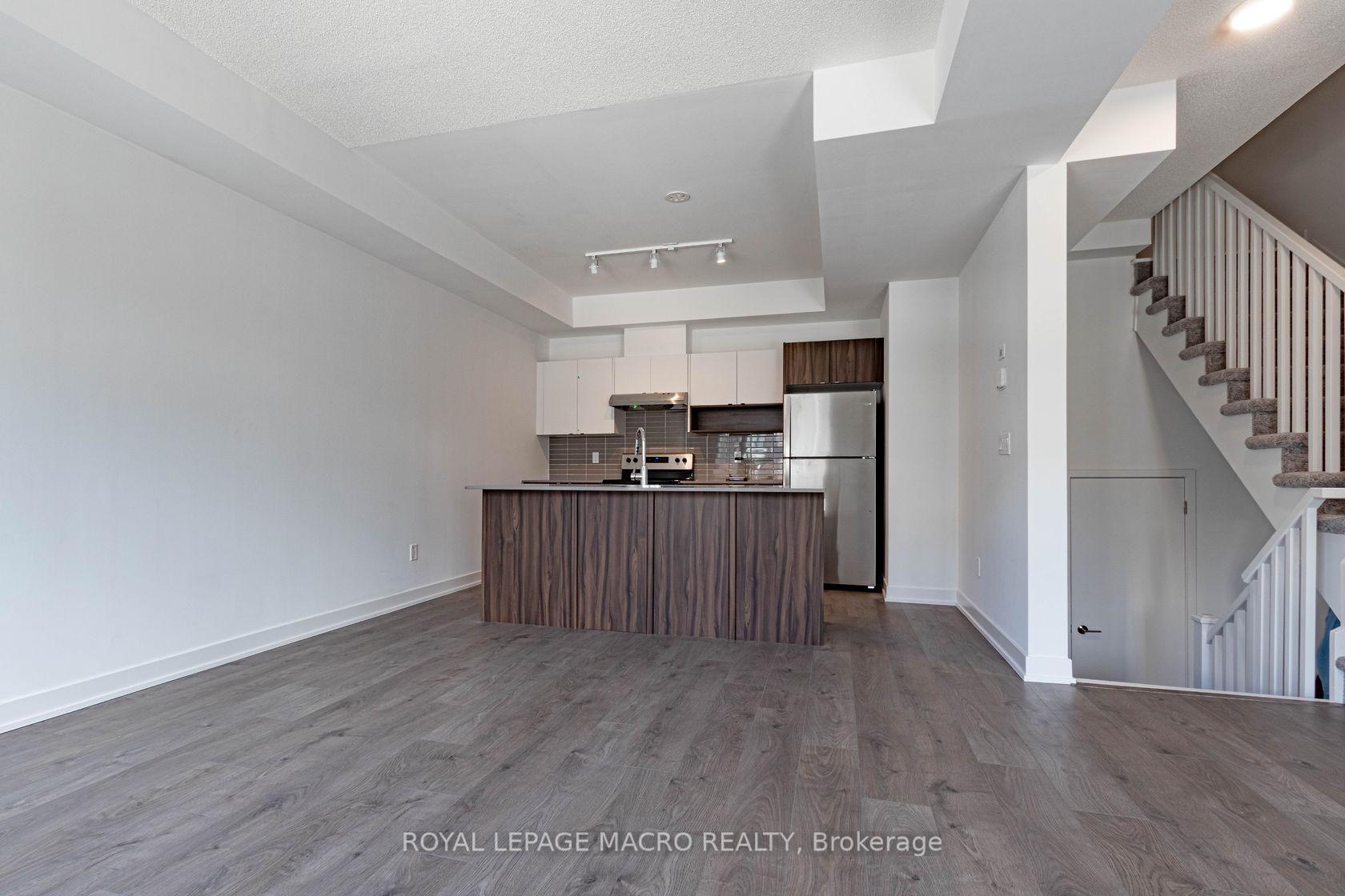 Photo 12 of Unit 7, 1121 Cooke Boulevard, Burlington, LaSalle — HOMEH