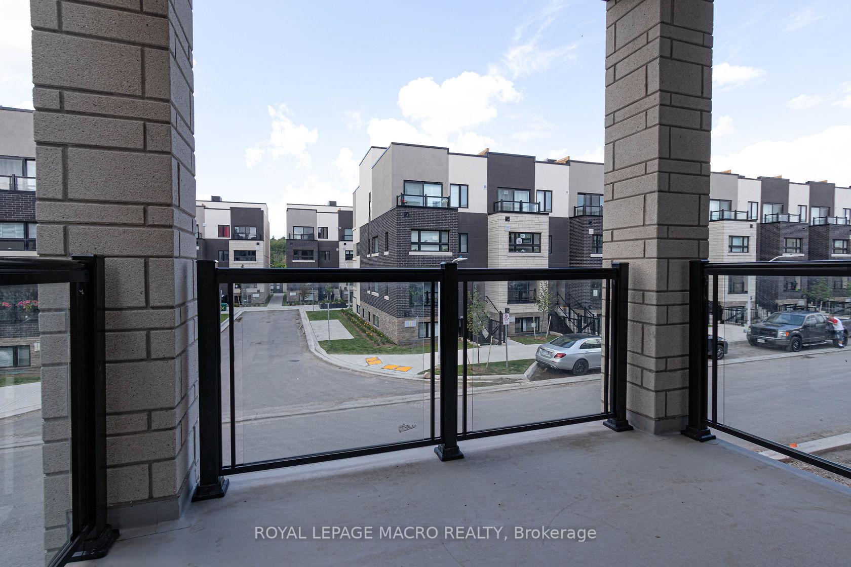 Photo 15 of Unit 7, 1121 Cooke Boulevard, Burlington, LaSalle — HOMEH