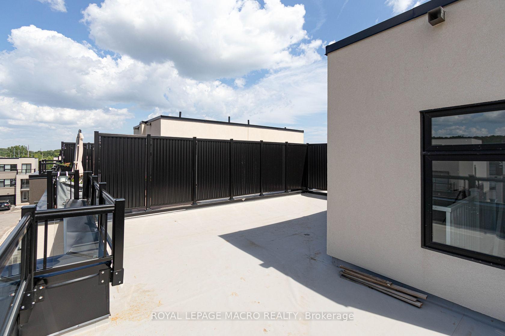Photo 32 of Unit 7, 1121 Cooke Boulevard, Burlington, LaSalle — HOMEH