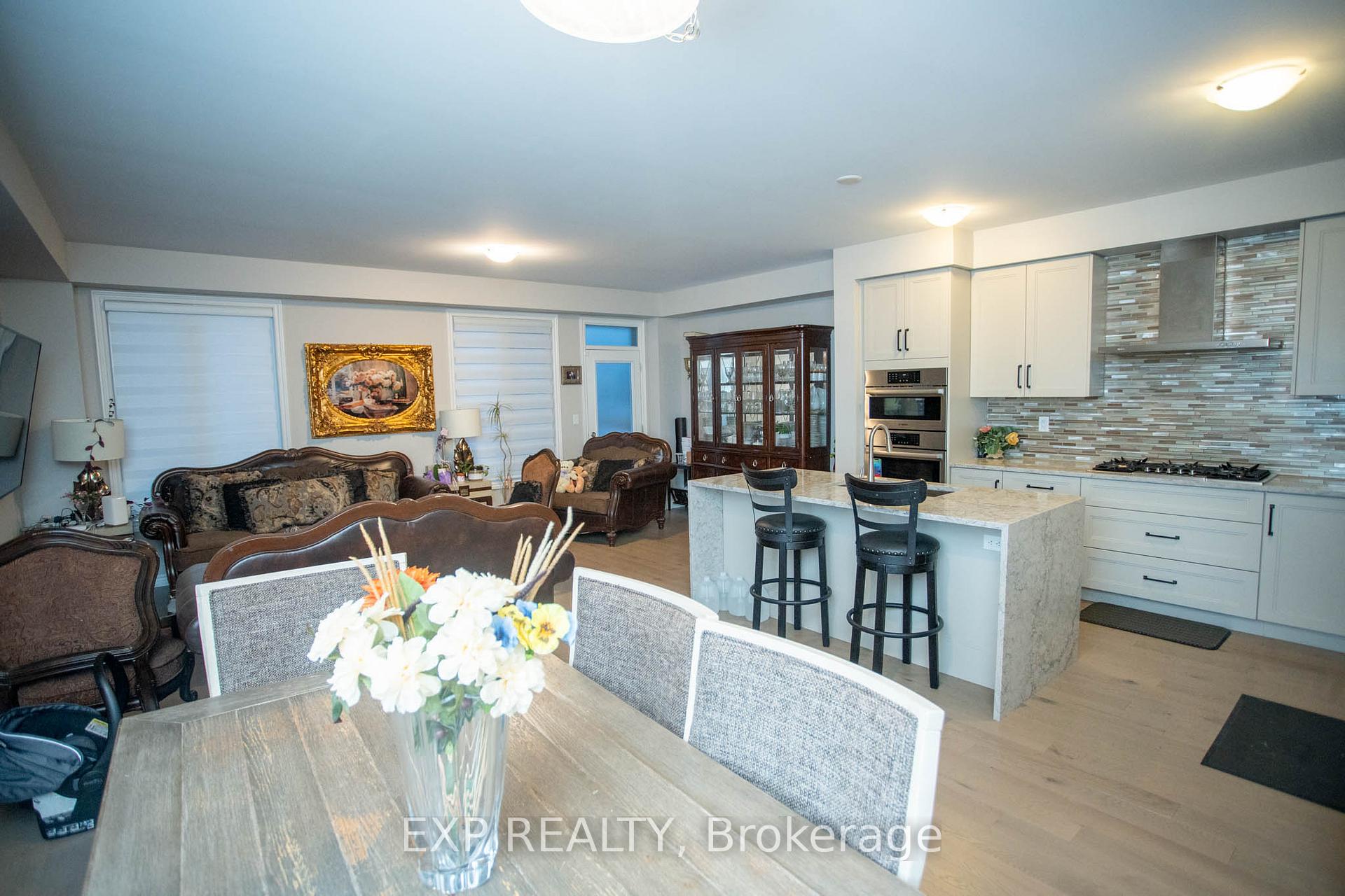 Photo 14 of 447 Bergamot Avenue, Milton, Walker — HOMEH
