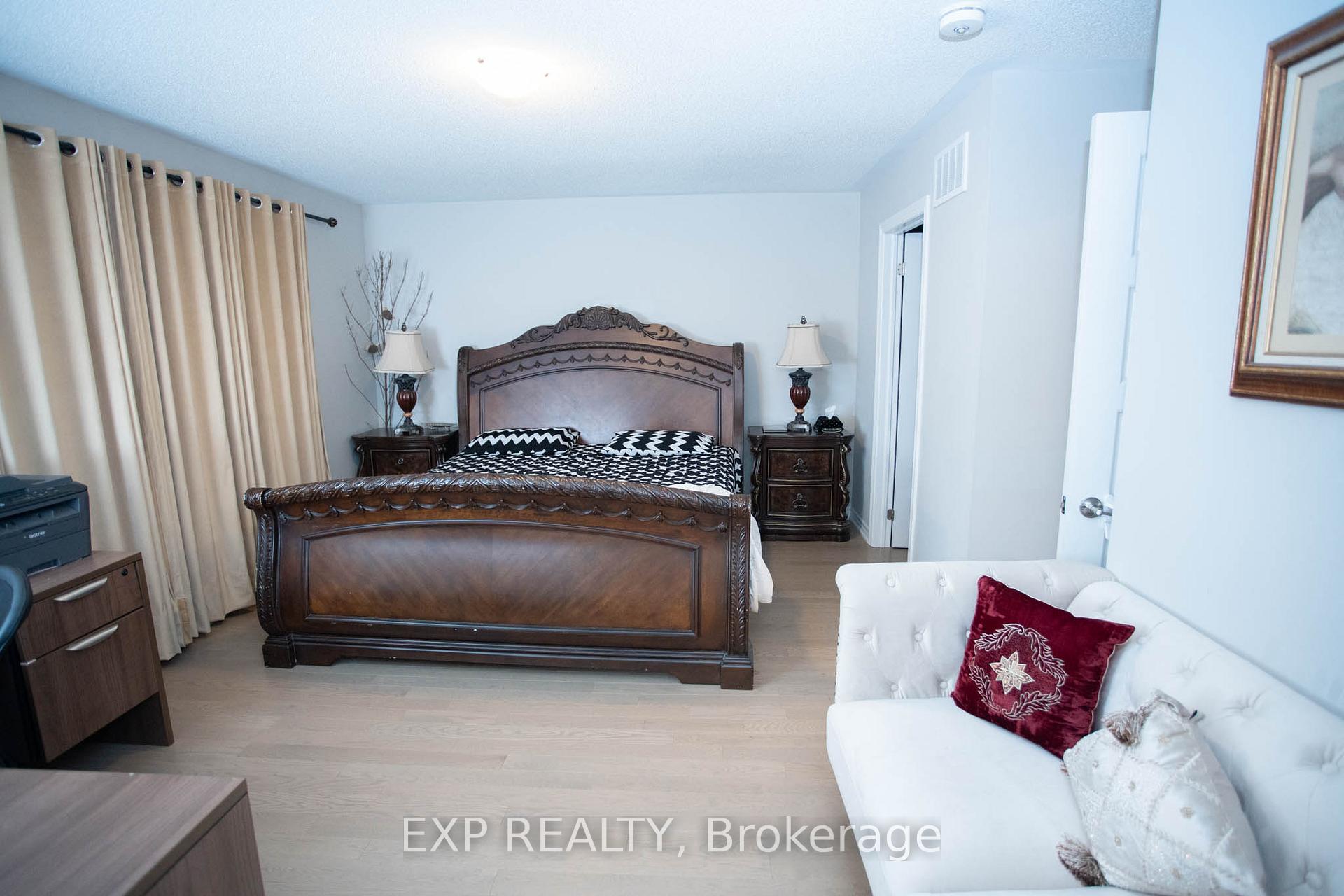 Photo 21 of 447 Bergamot Avenue, Milton, Walker — HOMEH
