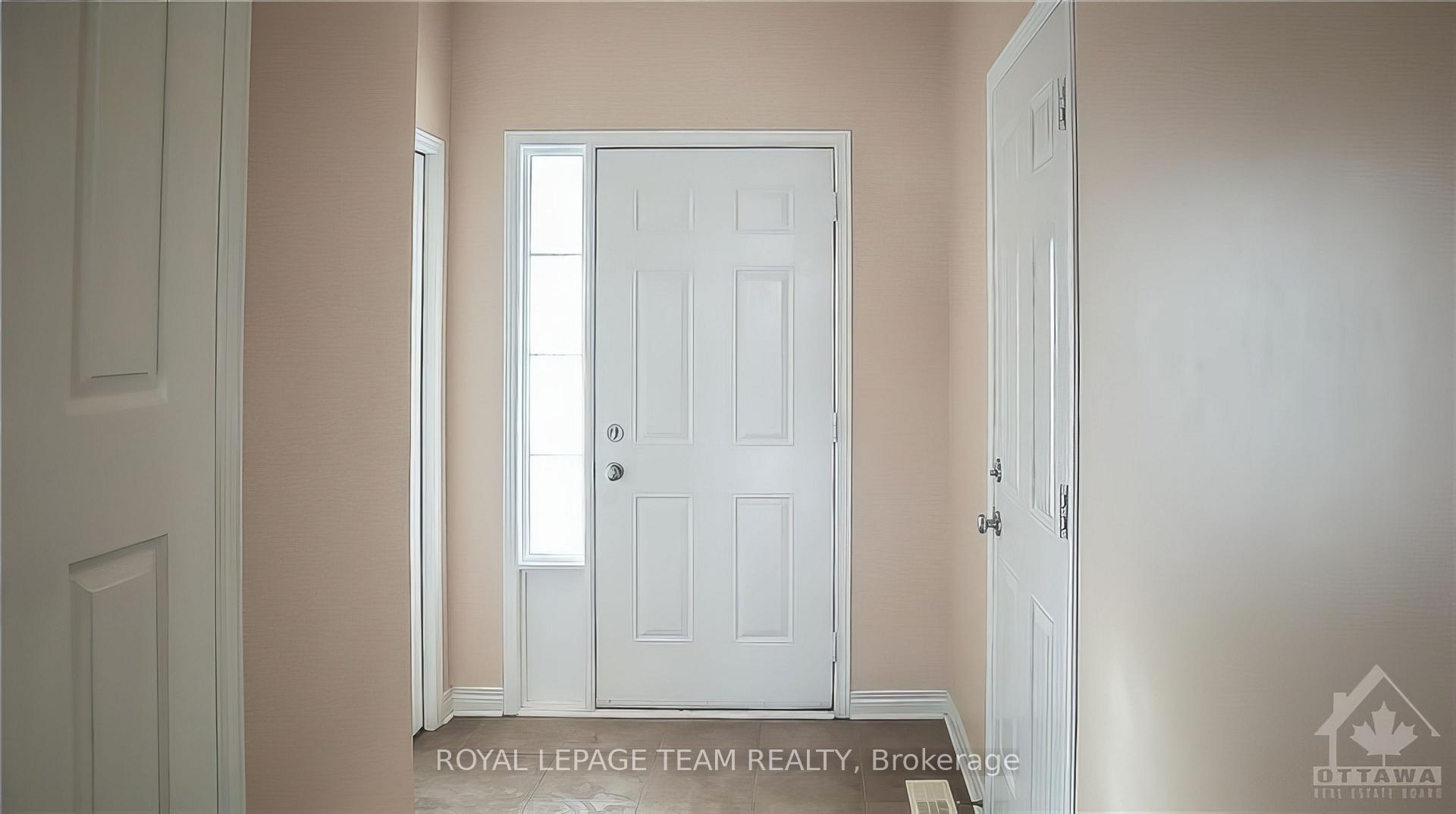 Photo 2 of 136 Prem Circle, Ottawa, Barrhaven - Cedargrove/Fraserdale — HOMEH