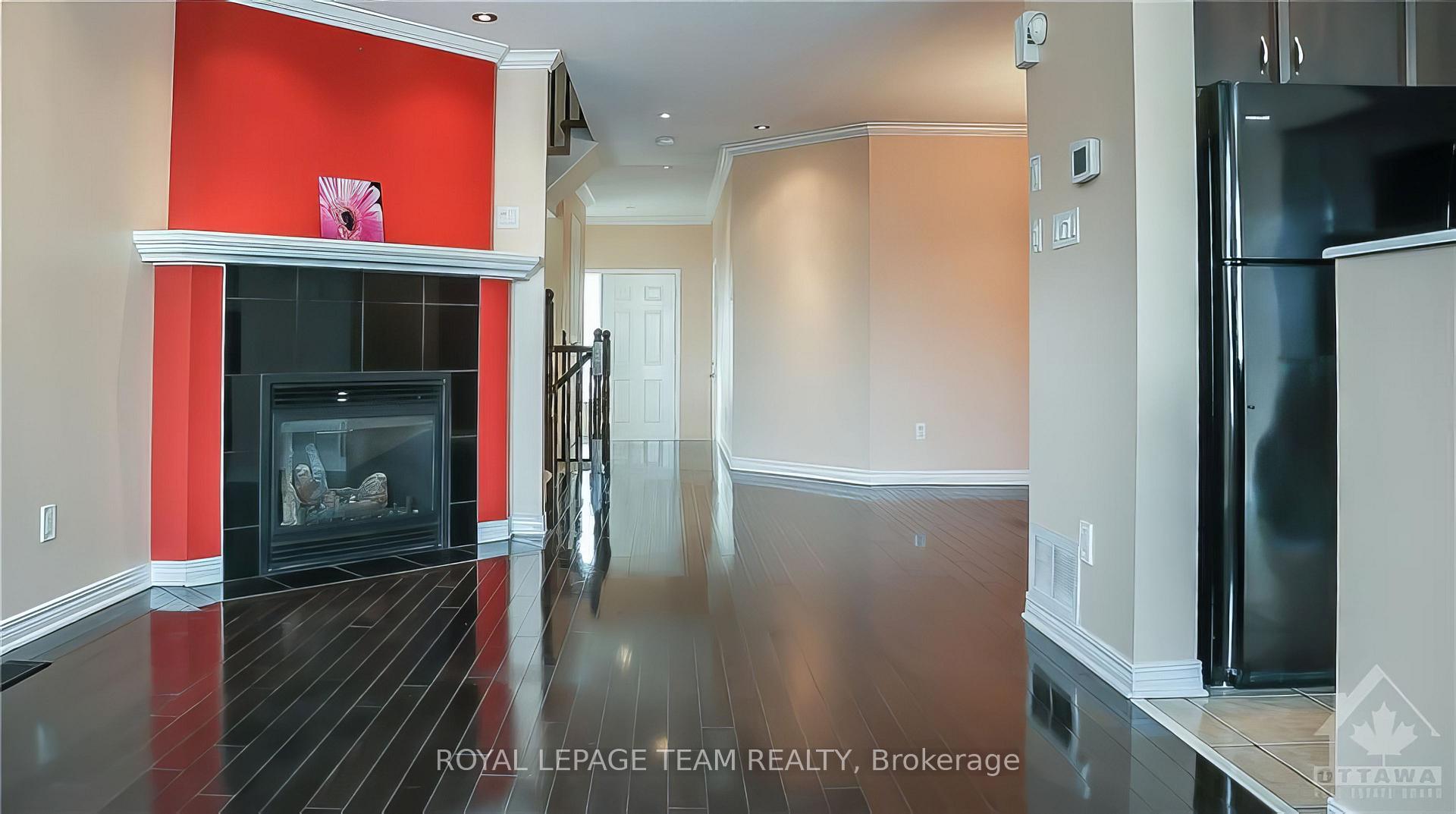 Photo 5 of 136 Prem Circle, Ottawa, Barrhaven - Cedargrove/Fraserdale — HOMEH