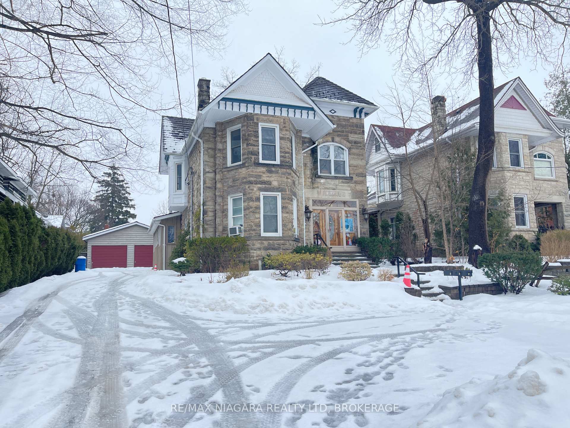 Photo 1 of 24 Queen Street, Halton Hills, Georgetown — HOMEH