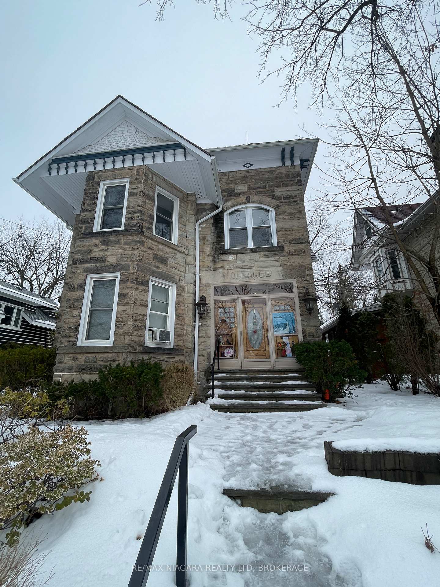 Photo 23 of 24 Queen Street, Halton Hills, Georgetown — HOMEH