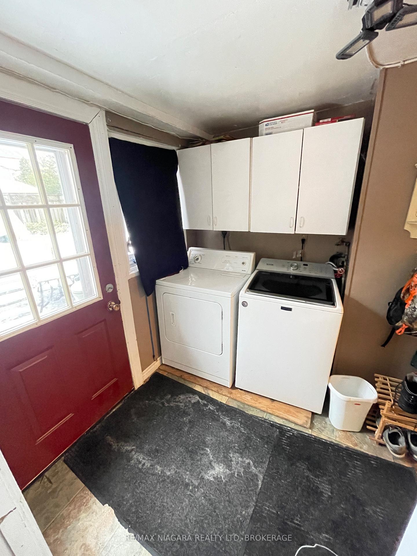 Photo 20 of 24 Queen Street, Halton Hills, Georgetown — HOMEH