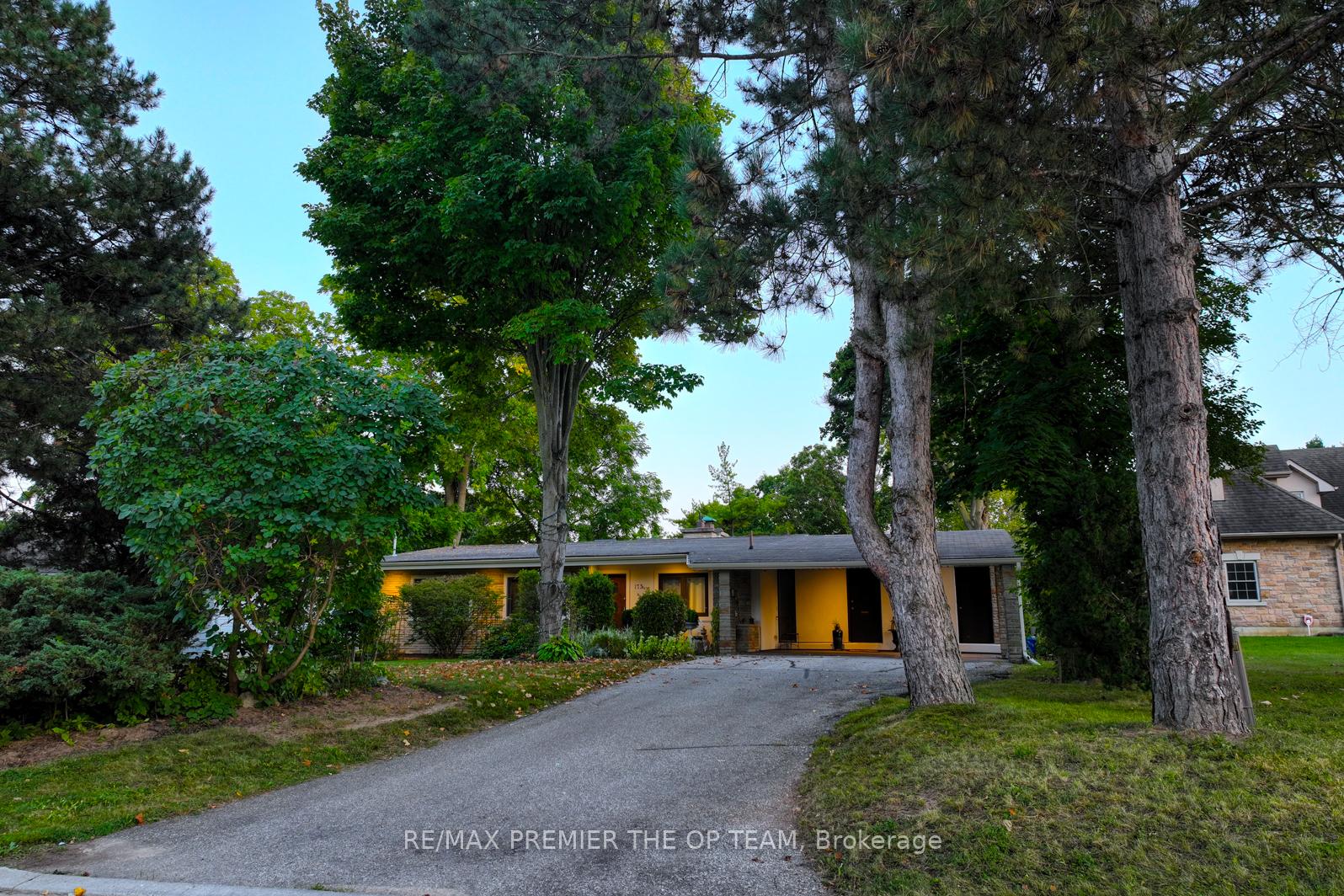 Photo 1 of 175 Davidson Drive, Vaughan, Islington Woods — HOMEH