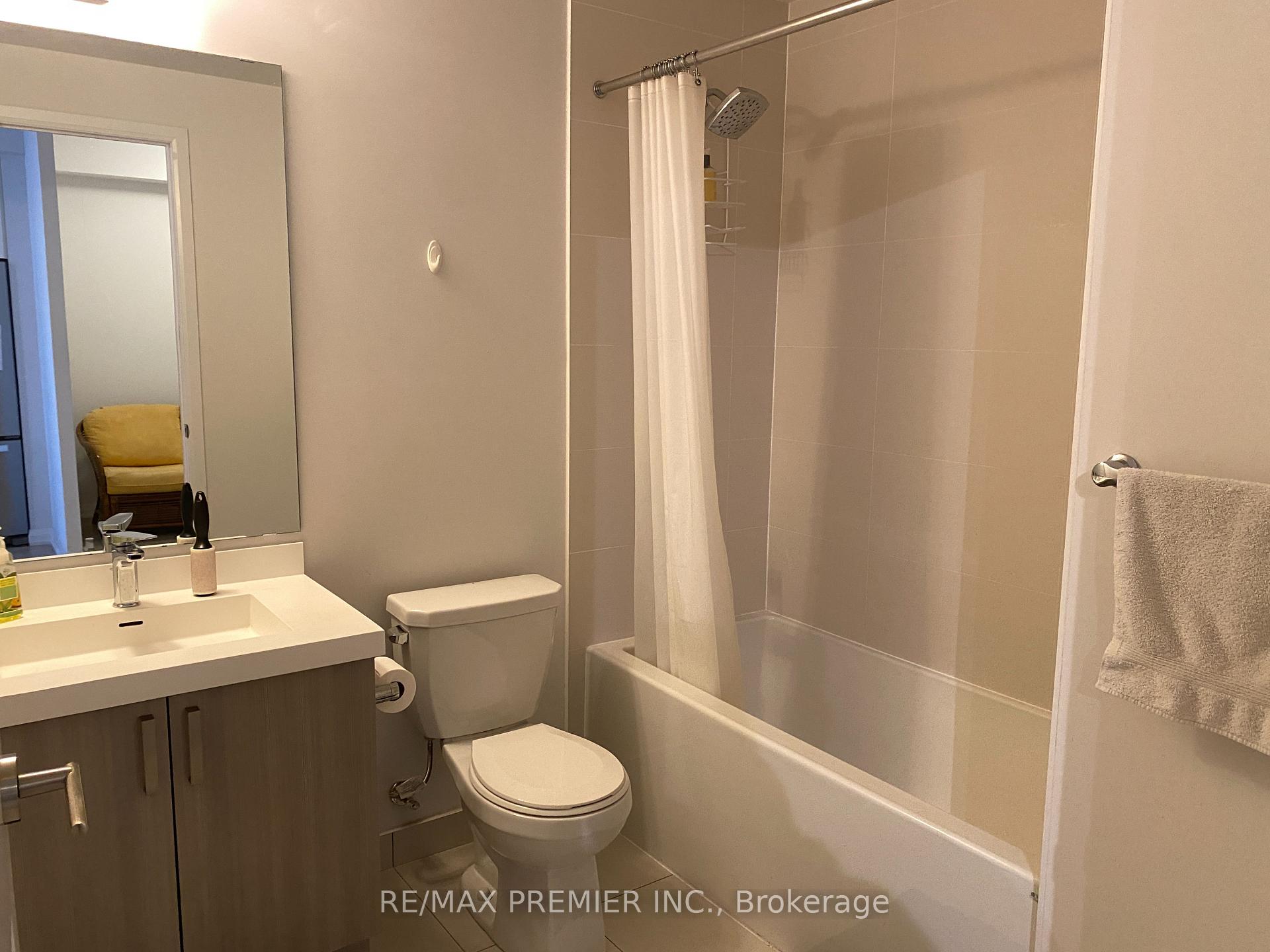Photo 8 of Unit 2811, 7895 Jane Street, Vaughan, Concord — HOMEH