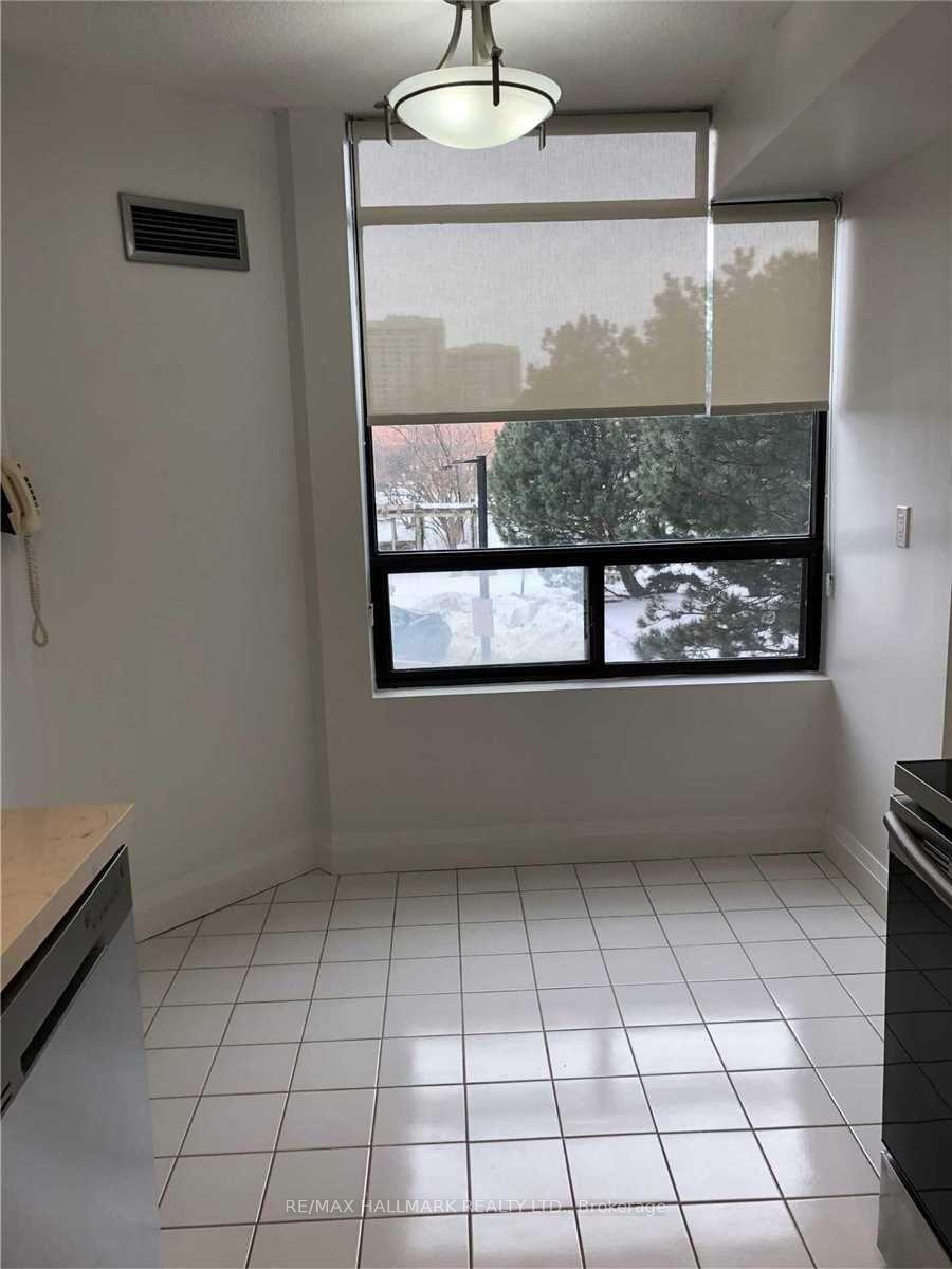 Photo 7 of Unit 214, 7440 Bathurst Street, Vaughan, Brownridge — HOMEH