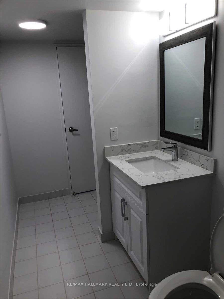 Photo 11 of Unit 214, 7440 Bathurst Street, Vaughan, Brownridge — HOMEH