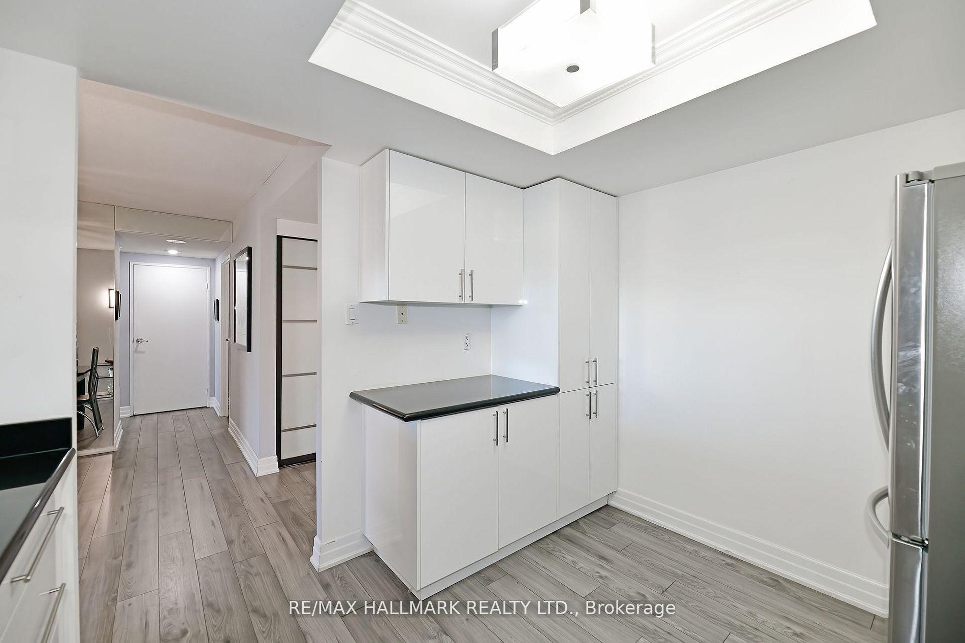 Photo 33 of Unit 808, 7601 Bathurst Street, Vaughan, Crestwood-Springfarm-Yorkhill — HOMEH