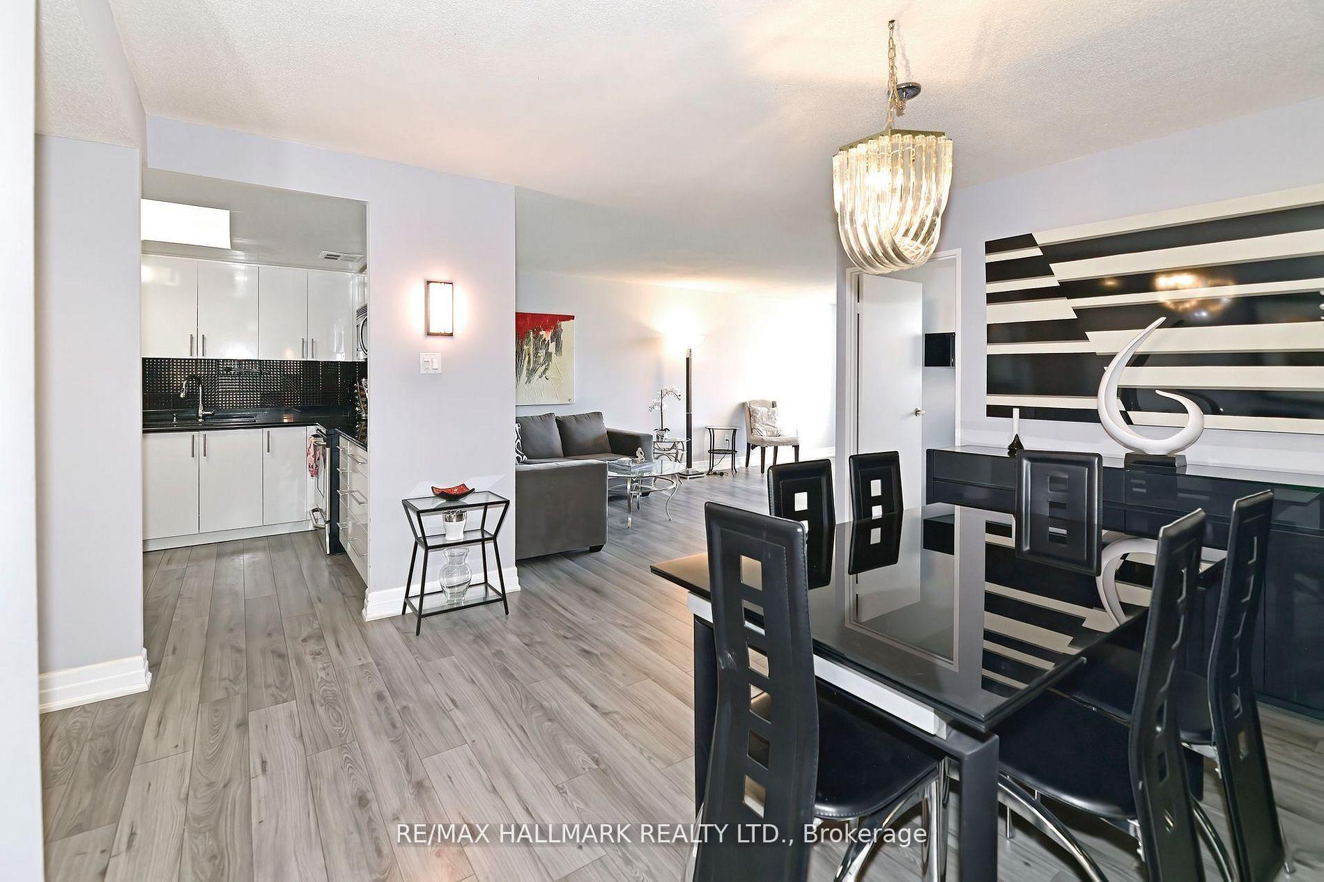 Photo 25 of Unit 808, 7601 Bathurst Street, Vaughan, Crestwood-Springfarm-Yorkhill — HOMEH