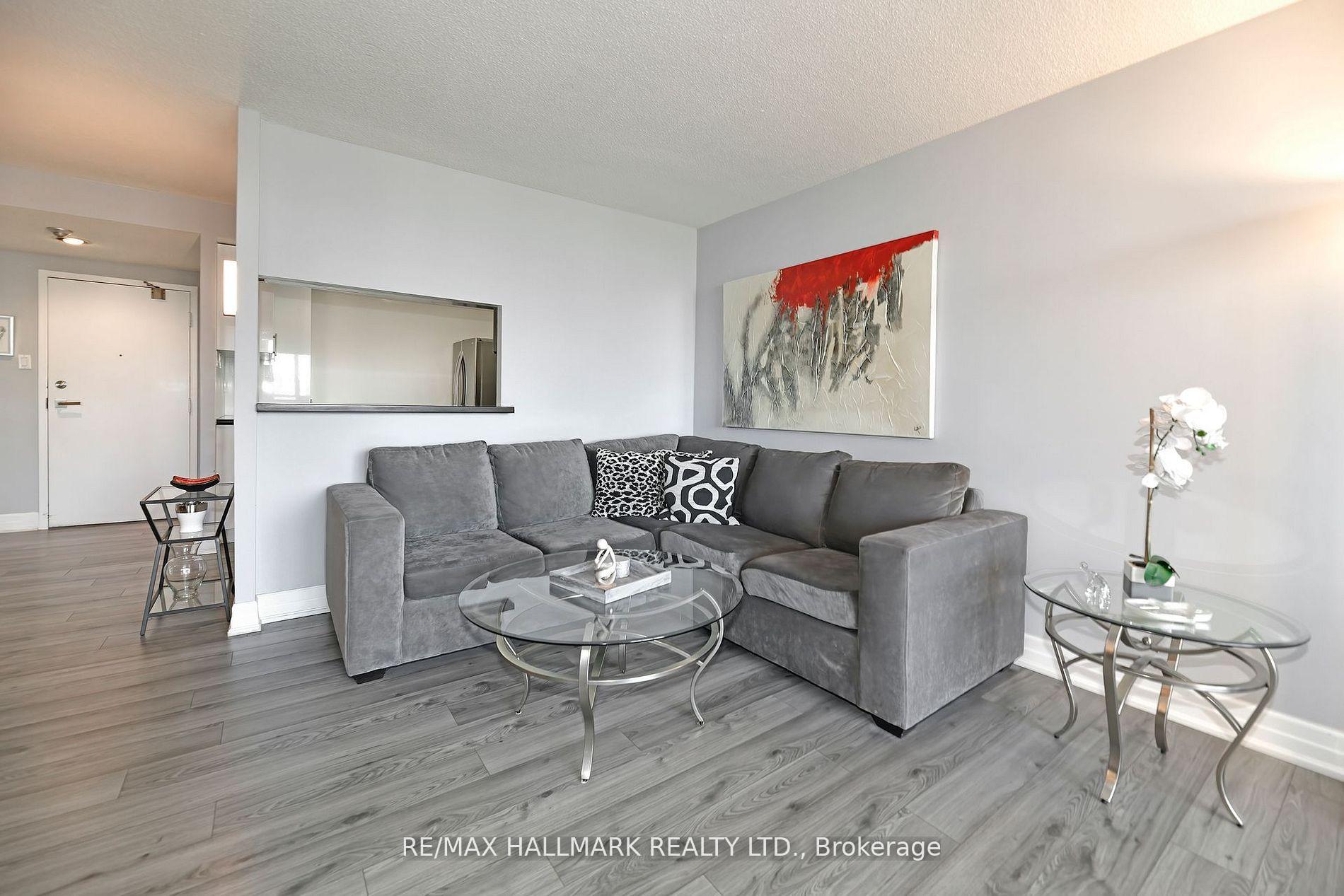 Photo 6 of Unit 808, 7601 Bathurst Street, Vaughan, Crestwood-Springfarm-Yorkhill — HOMEH