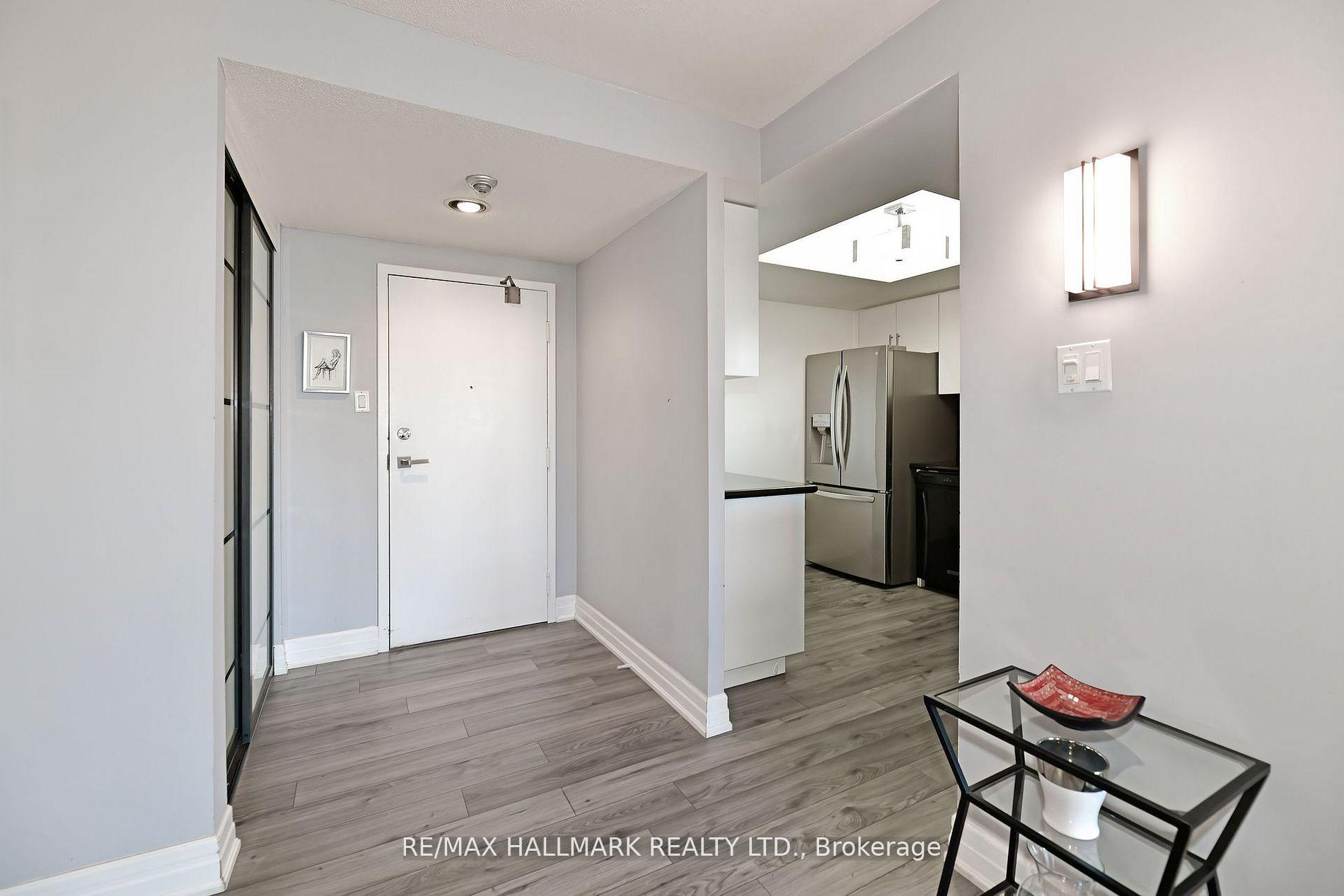 Photo 26 of Unit 808, 7601 Bathurst Street, Vaughan, Crestwood-Springfarm-Yorkhill — HOMEH